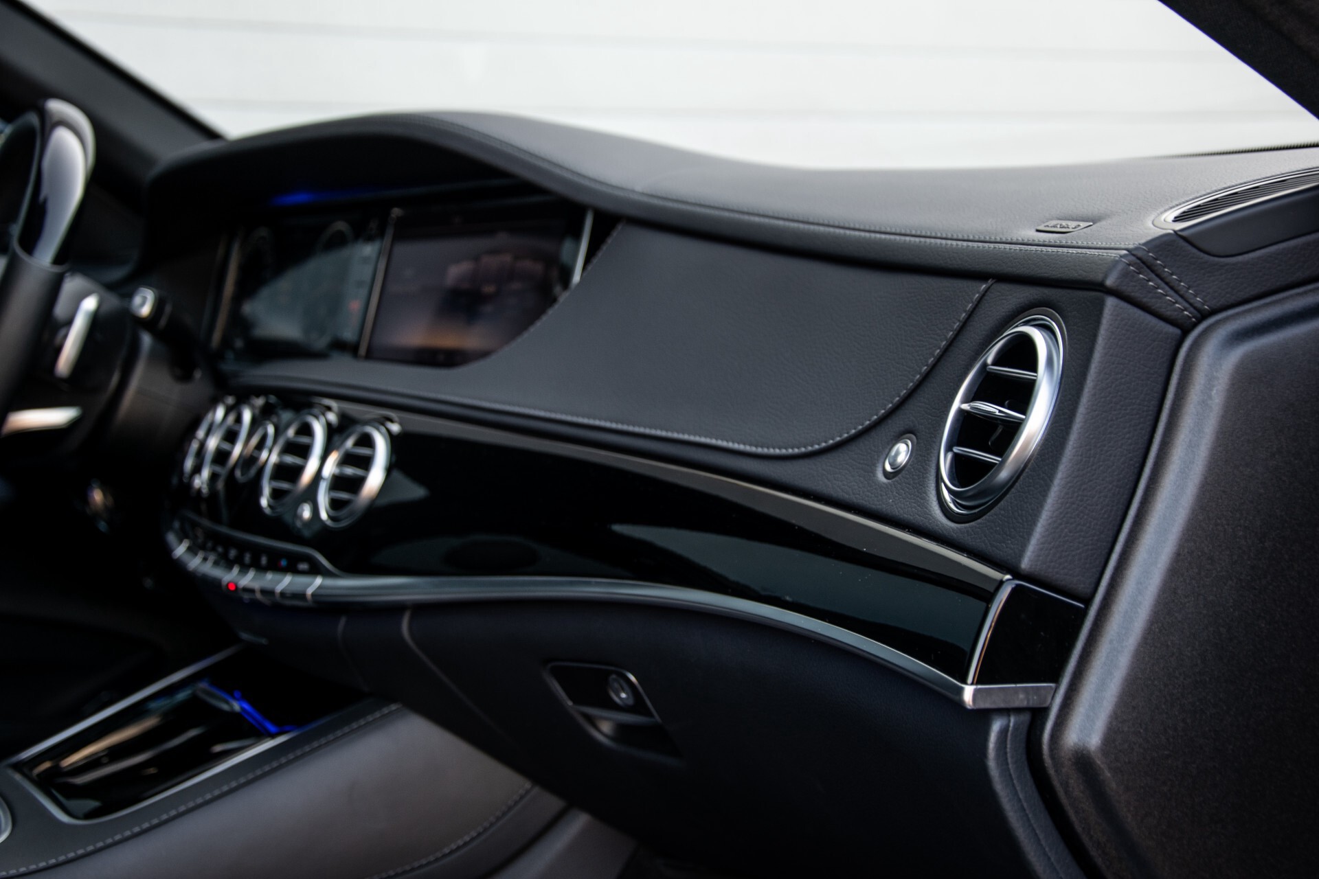 Mercedes-Benz S-Klasse 350d 4-M AMG Massage/Rij-assistentie/Keyless/Panorama/Nappa Aut9 Foto 56