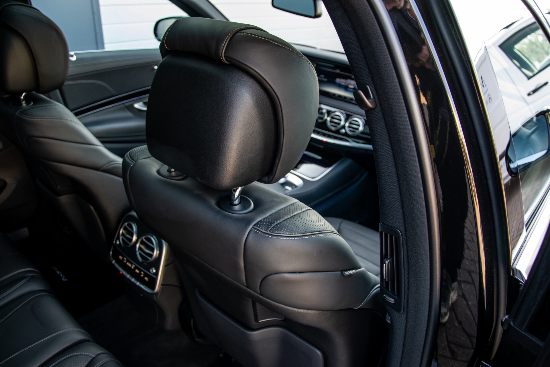 Mercedes-Benz S-Klasse 350d 4-M AMG Massage/Rij-assistentie/Keyless/Panorama/Nappa Aut9 Foto 59
