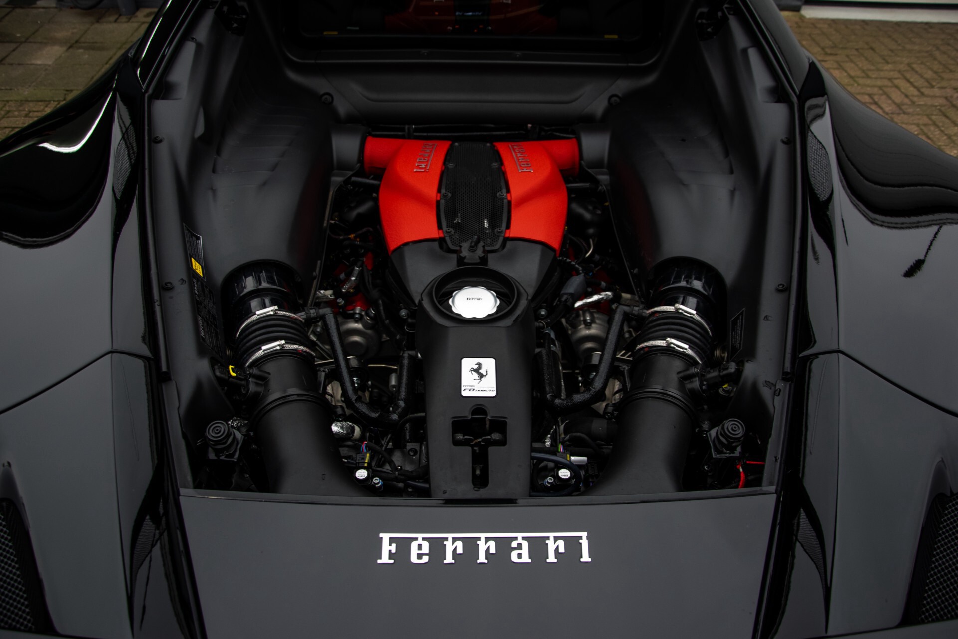 Ferrari F8 Tributo 3.9 V8 HELE Novitech Full Carbon/Lift/Racing Seats/Passenger Display/Hifi Foto 52