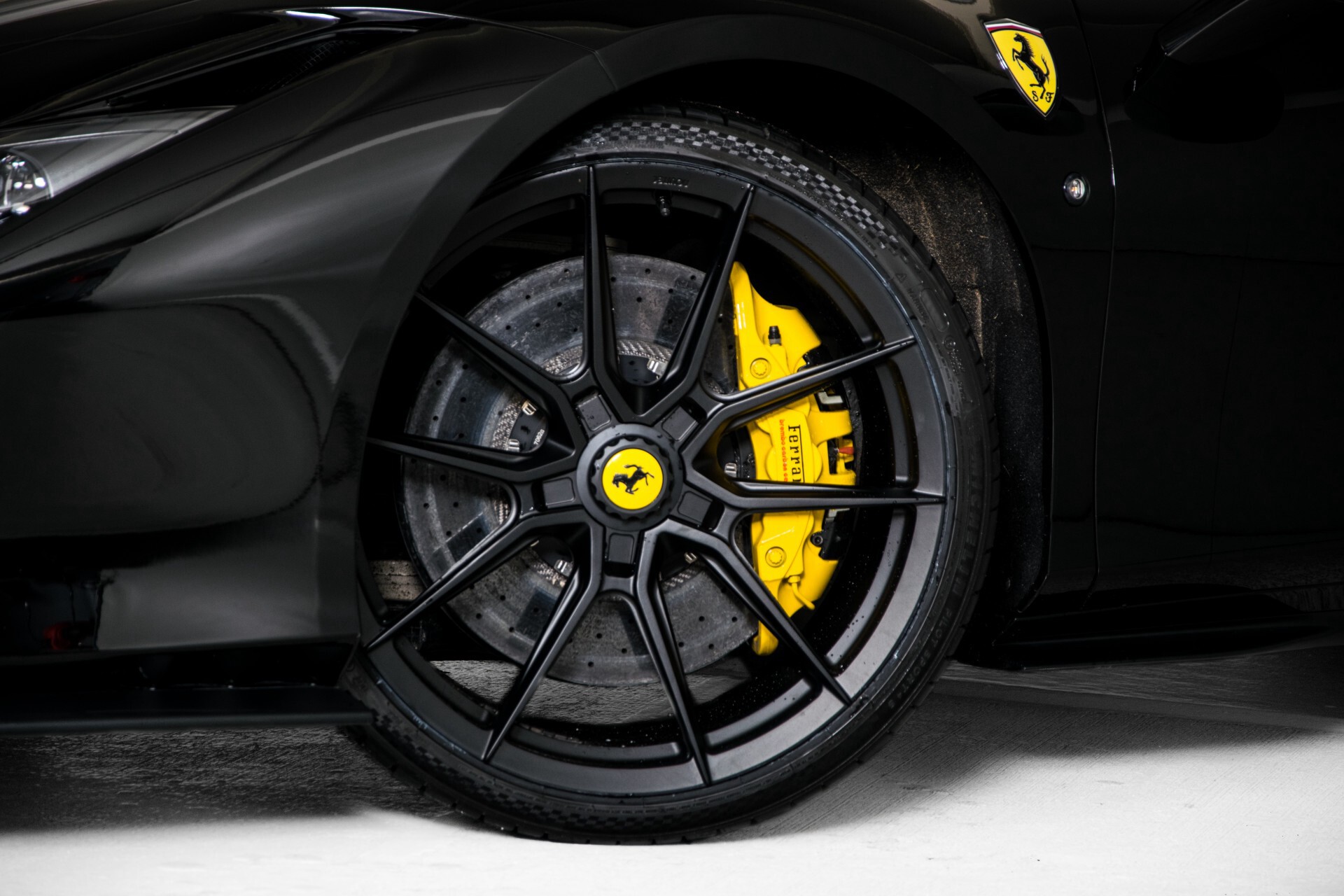 Ferrari F8 Tributo 3.9 V8 HELE Novitech Full Carbon/Lift/Racing Seats/Passenger Display/Hifi Foto 58