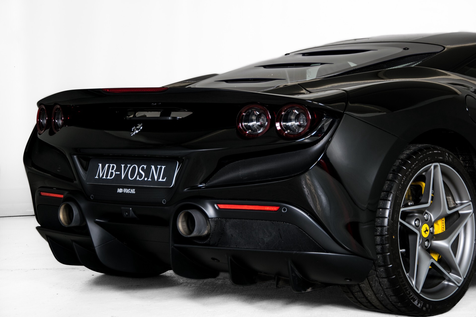 Ferrari F8 Tributo 3.9 V8 HELE Full Carbon/Lift/Racing Seats/Passenger Display/Hifi Foto 60