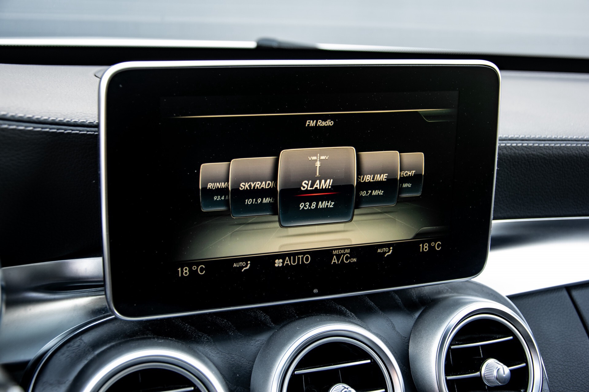 Mercedes-Benz C-Klasse 450/43 AMG 4-M Distronic/Standkachel/Panorama/Keyless/Harman-Kardon/Stoelkoeling Aut7 Foto 19