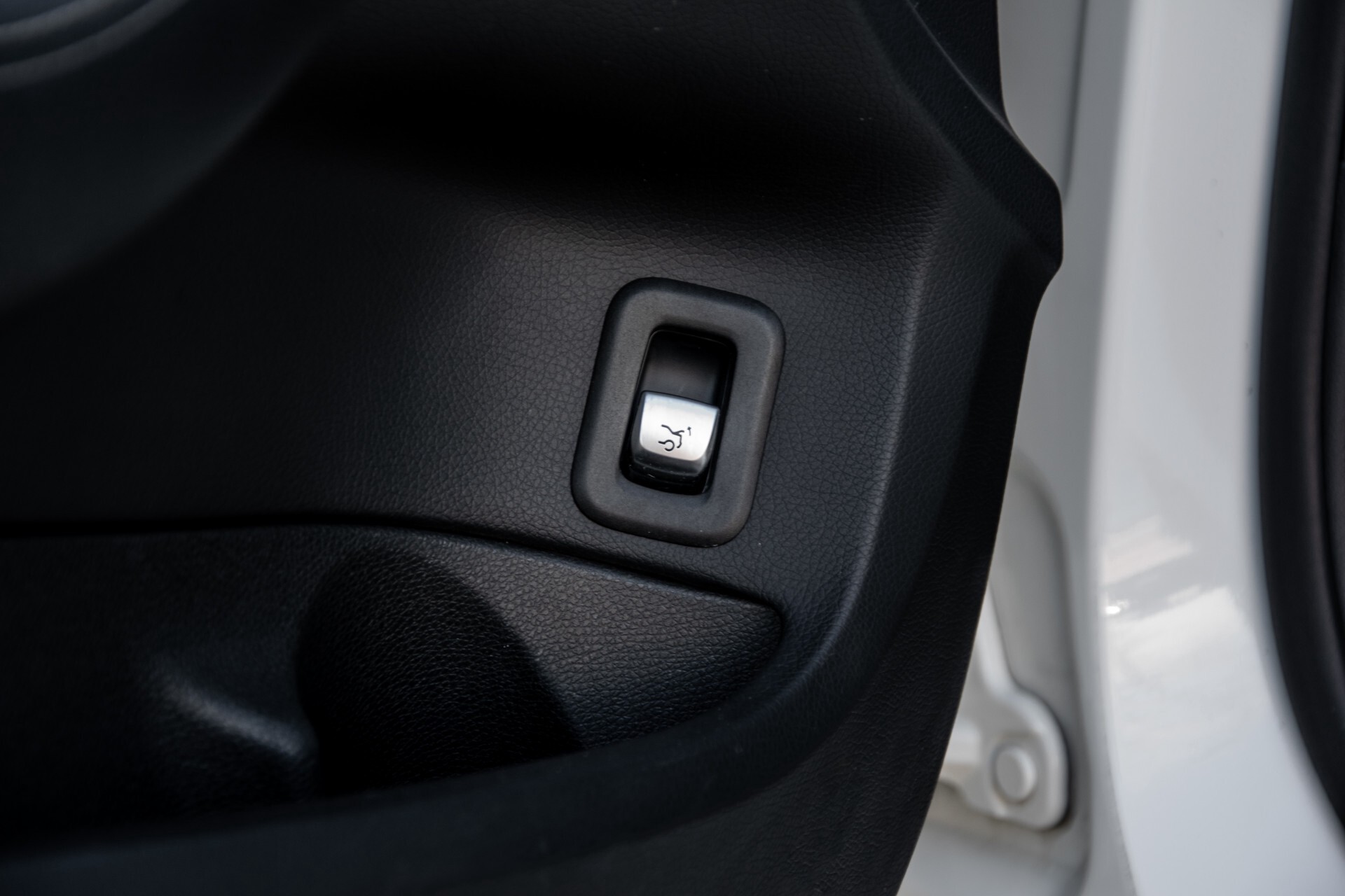 Mercedes-Benz C-Klasse 450/43 AMG 4-M Distronic/Standkachel/Panorama/Keyless/Harman-Kardon/Stoelkoeling Aut7 Foto 28