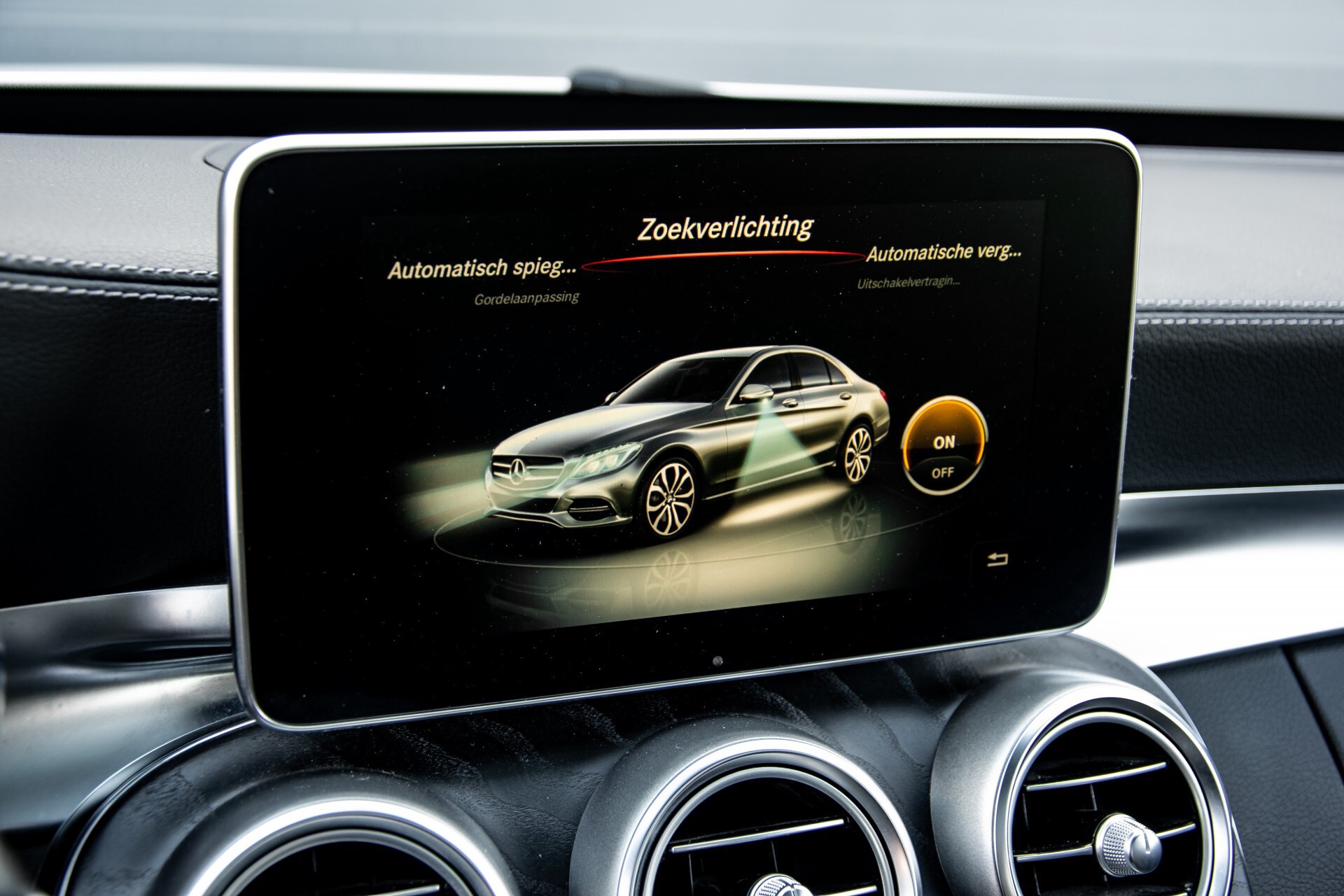 Mercedes-Benz C-Klasse 450/43 AMG 4-M Distronic/Standkachel/Panorama/Keyless/Harman-Kardon/Stoelkoeling Aut7 Foto 34