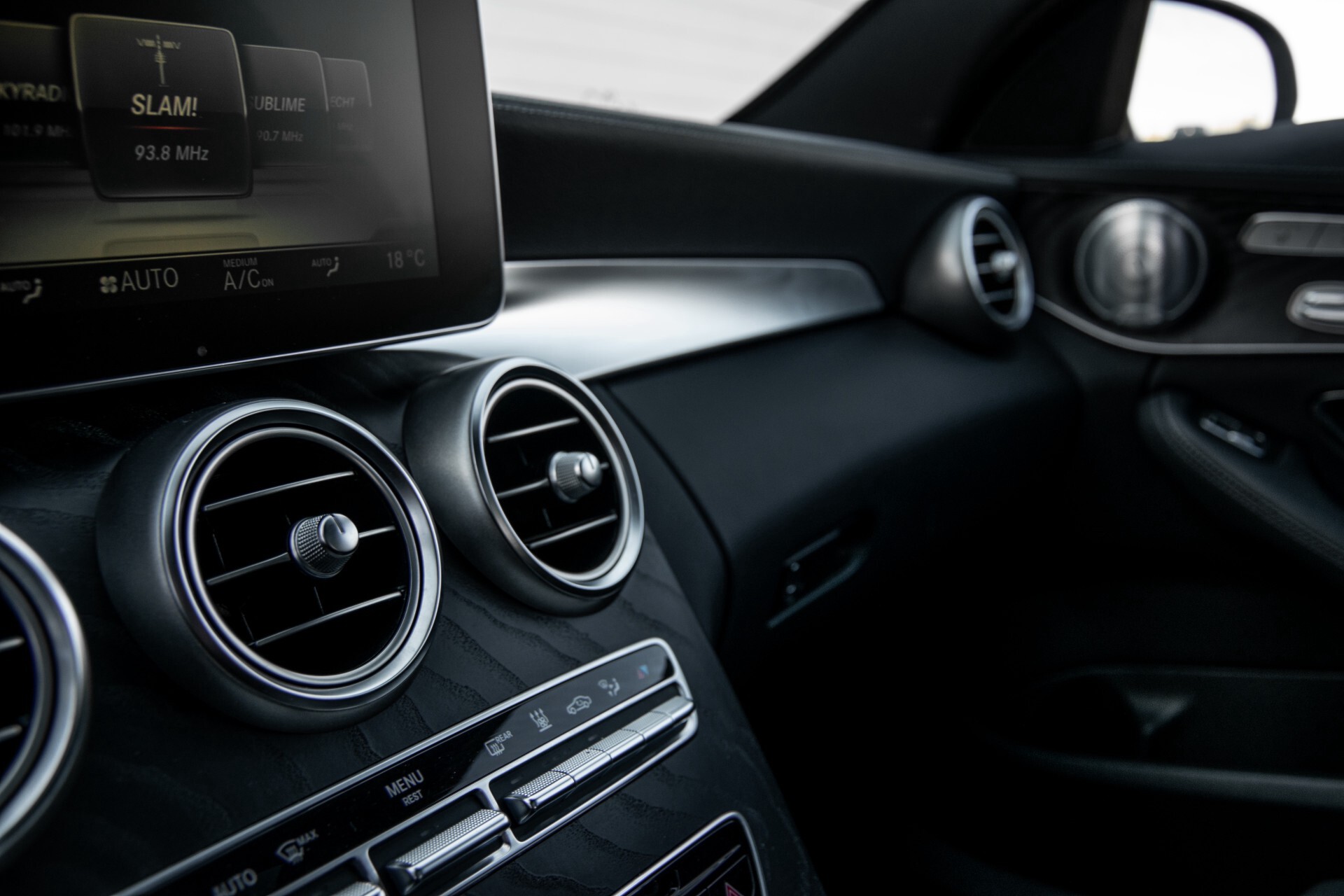 Mercedes-Benz C-Klasse 450/43 AMG 4-M Distronic/Standkachel/Panorama/Keyless/Harman-Kardon/Stoelkoeling Aut7 Foto 47