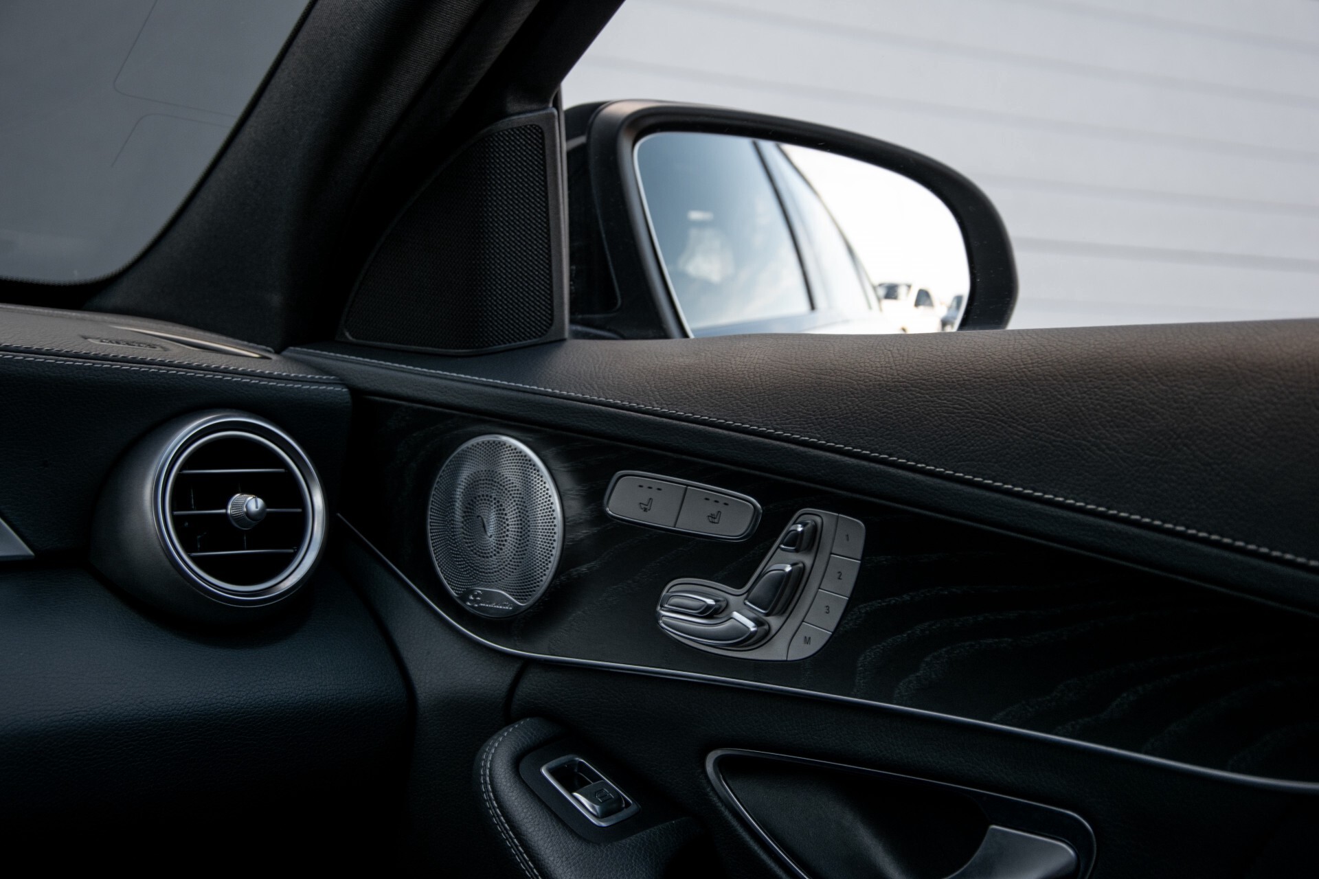 Mercedes-Benz C-Klasse 450/43 AMG 4-M Distronic/Standkachel/Panorama/Keyless/Harman-Kardon/Stoelkoeling Aut7 Foto 52