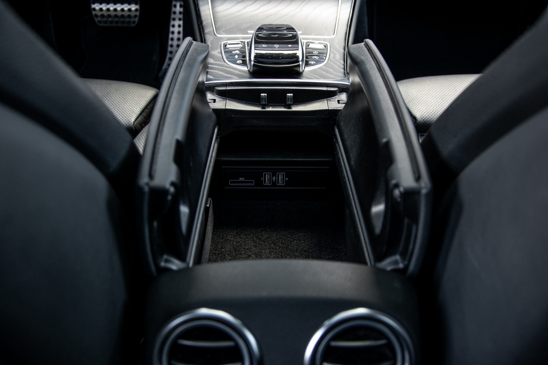 Mercedes-Benz C-Klasse 450/43 AMG 4-M Distronic/Standkachel/Panorama/Keyless/Harman-Kardon/Stoelkoeling Aut7 Foto 53