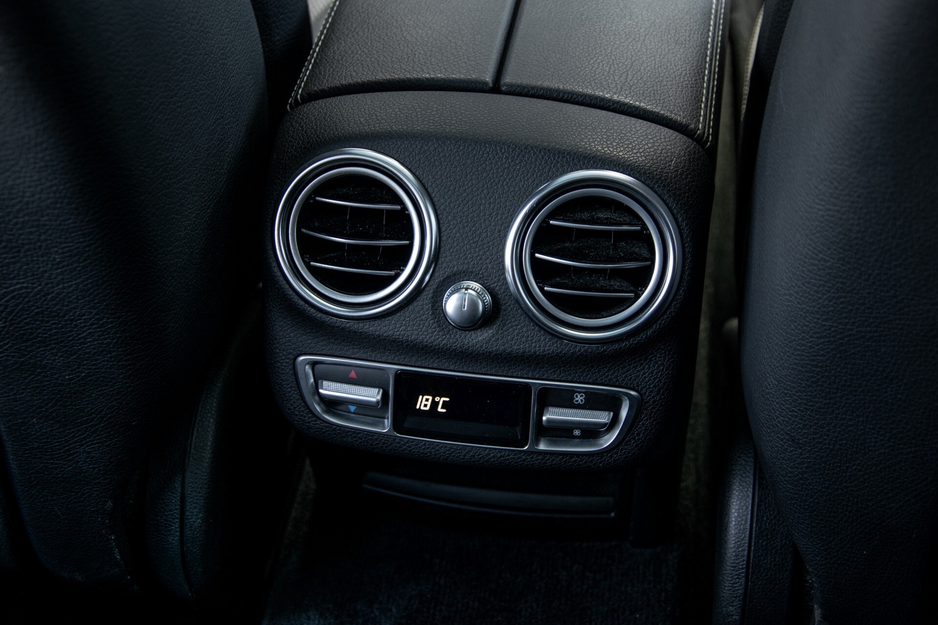 Mercedes-Benz C-Klasse 450/43 AMG 4-M Distronic/Standkachel/Panorama/Keyless/Harman-Kardon/Stoelkoeling Aut7 Foto 54