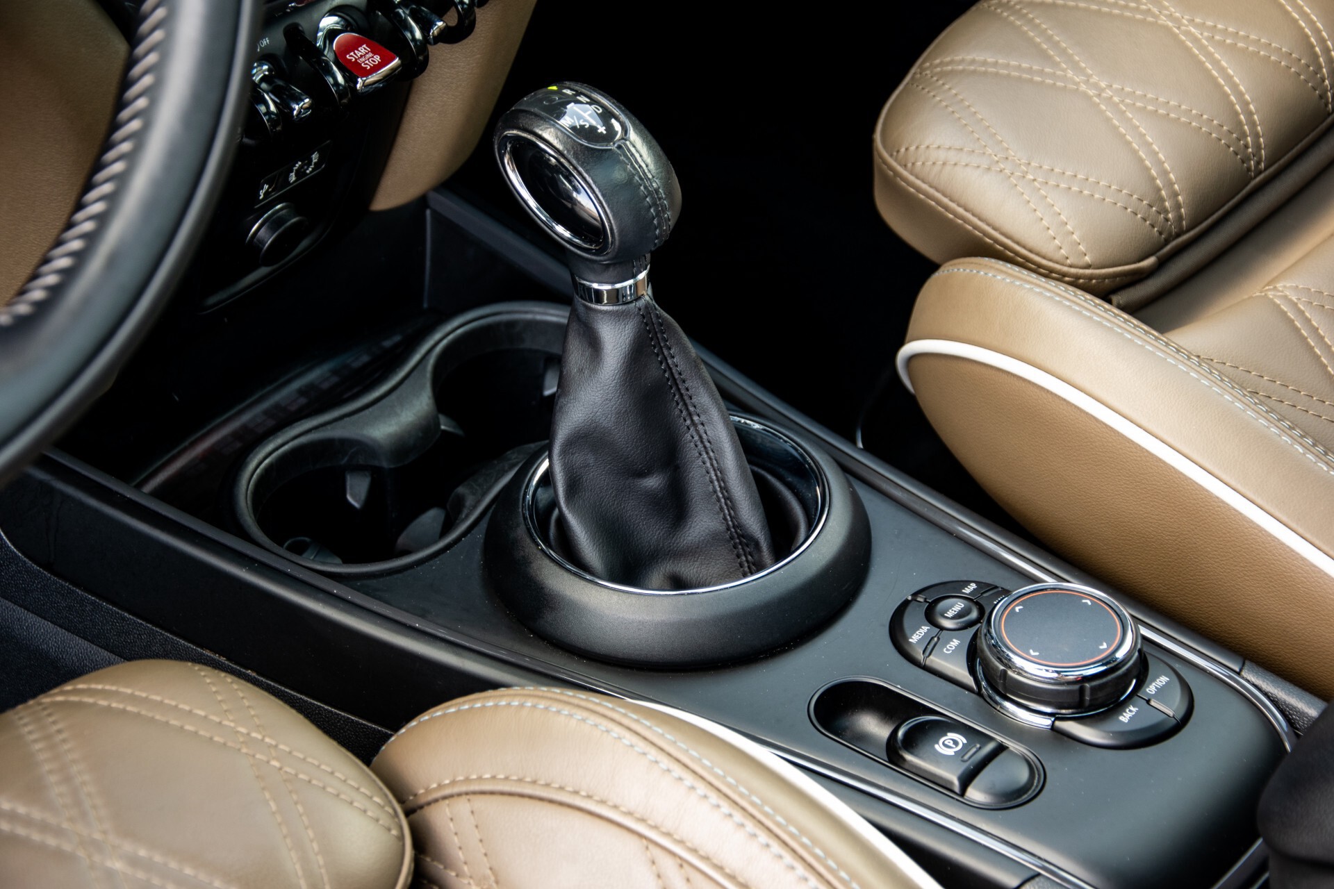 MINI Countryman 2.0 Cooper S Chili Panorama/Keyless/Oak leder/19"HUD Aut8 Foto 17