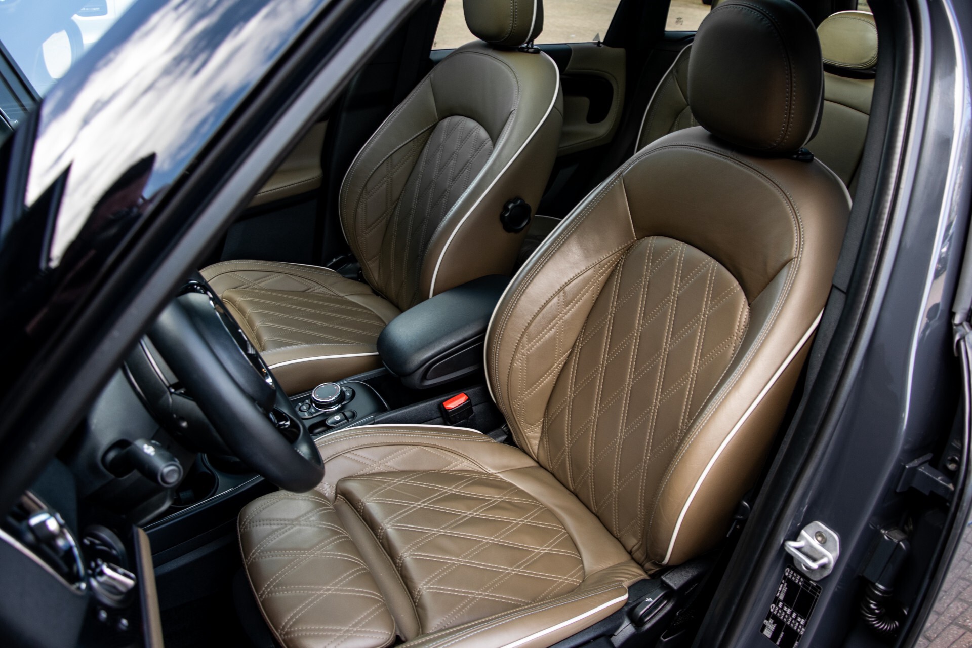 MINI Countryman 2.0 Cooper S Chili Panorama/Keyless/Oak leder/19"HUD Aut8 Foto 23