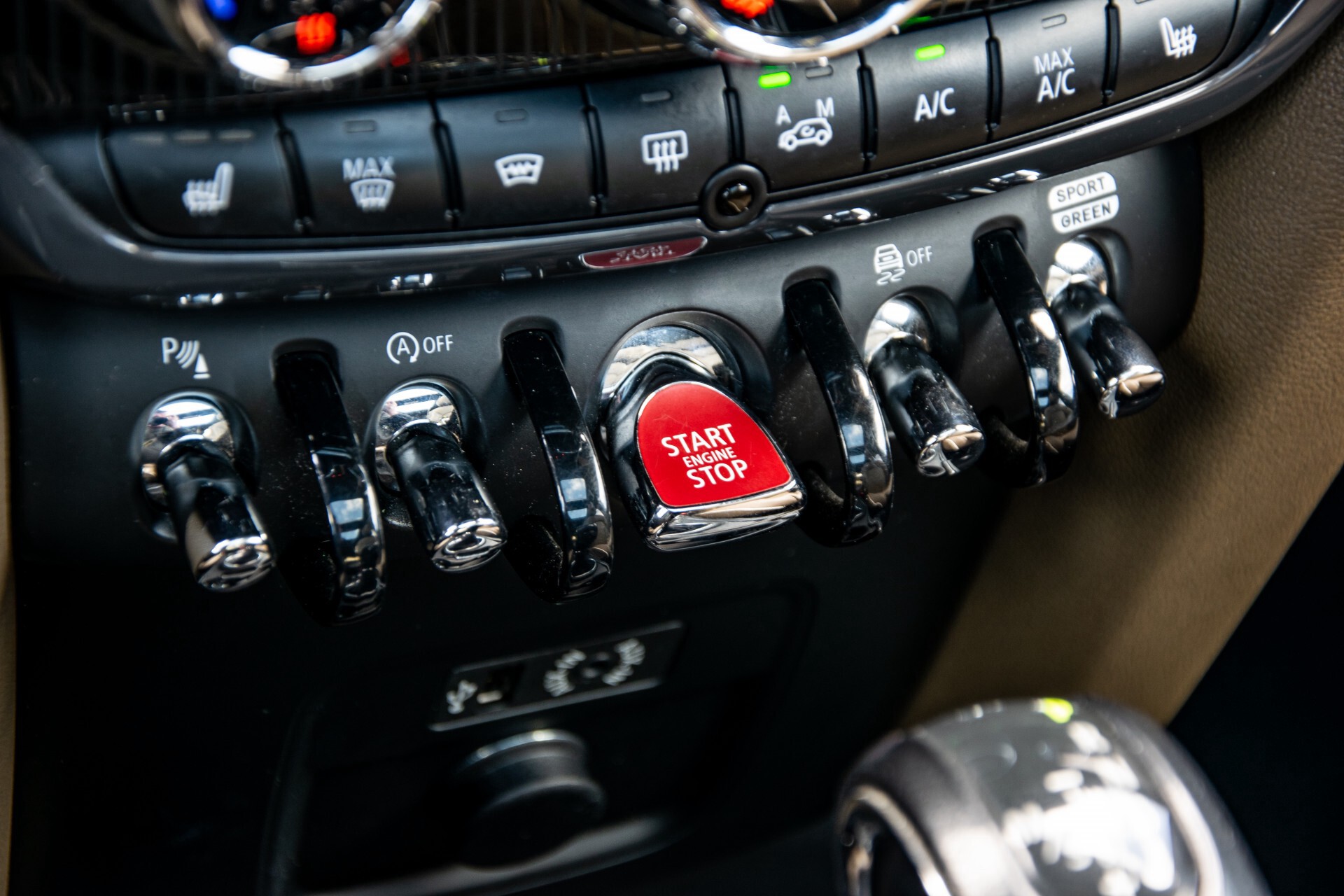 MINI Countryman 2.0 Cooper S Chili Panorama/Keyless/Oak leder/19"HUD Aut8 Foto 38