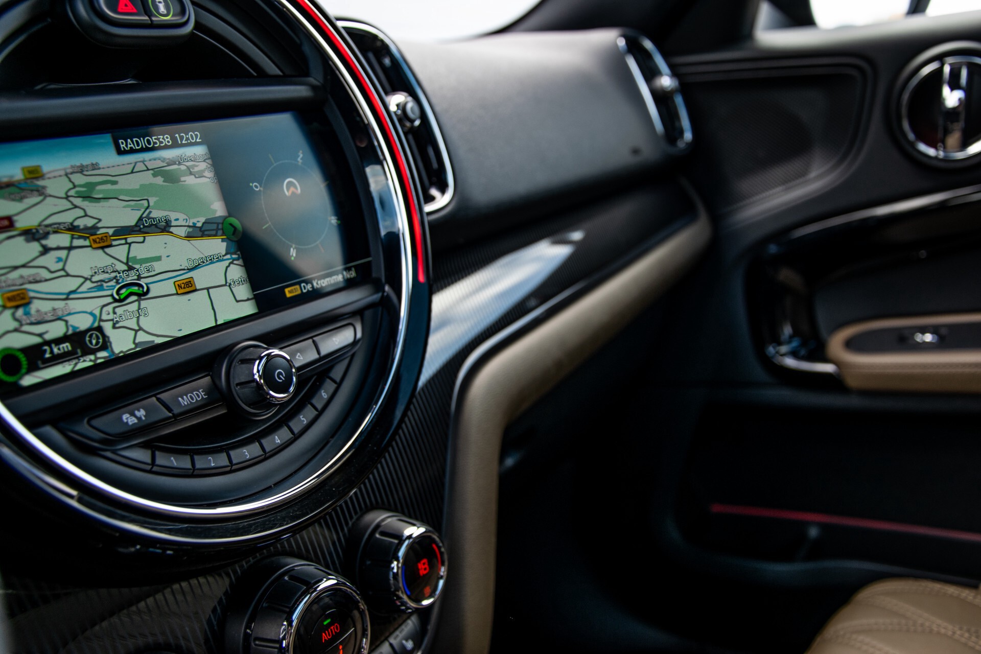 MINI Countryman 2.0 Cooper S Chili Panorama/Keyless/Oak leder/19"HUD Aut8 Foto 41