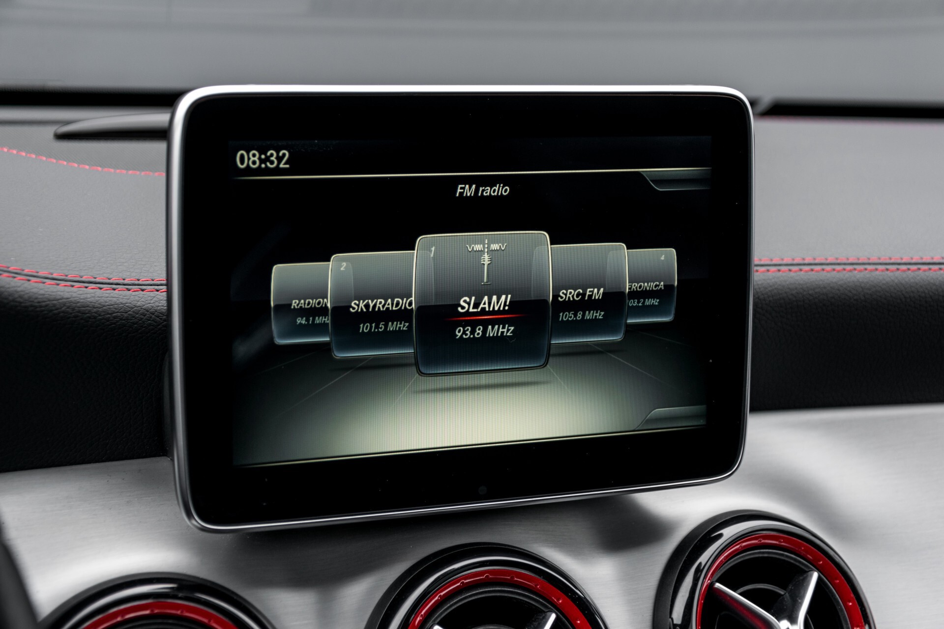 Mercedes-Benz CLA-Klasse Shooting Brake 45 AMG 4-M Performance Stoelen/Uitlaat/19" velgen/Exclusive/Panorama Aut7 Foto 16