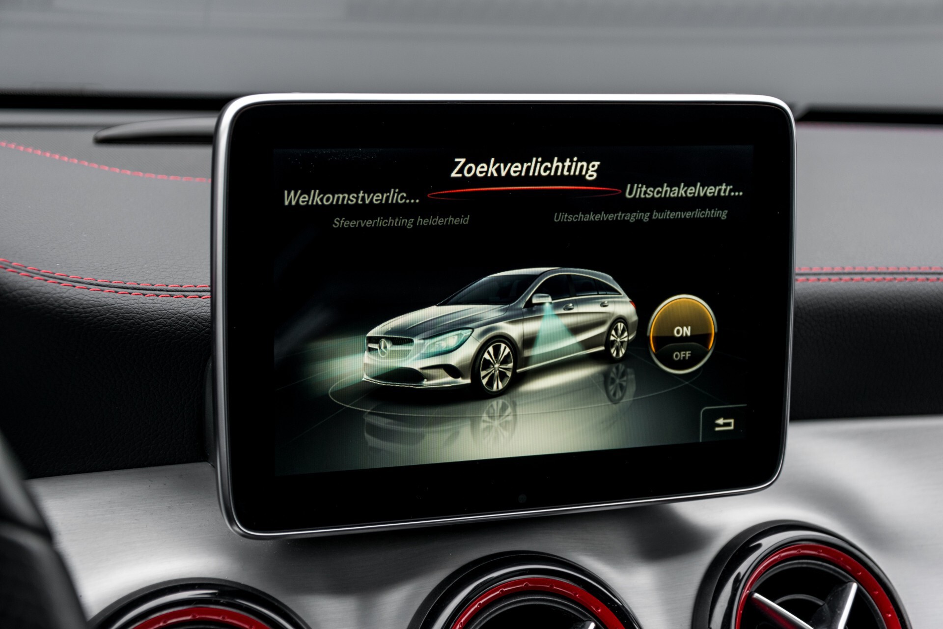 Mercedes-Benz CLA-Klasse Shooting Brake 45 AMG 4-M Performance Stoelen/Uitlaat/19" velgen/Exclusive/Panorama Aut7 Foto 24