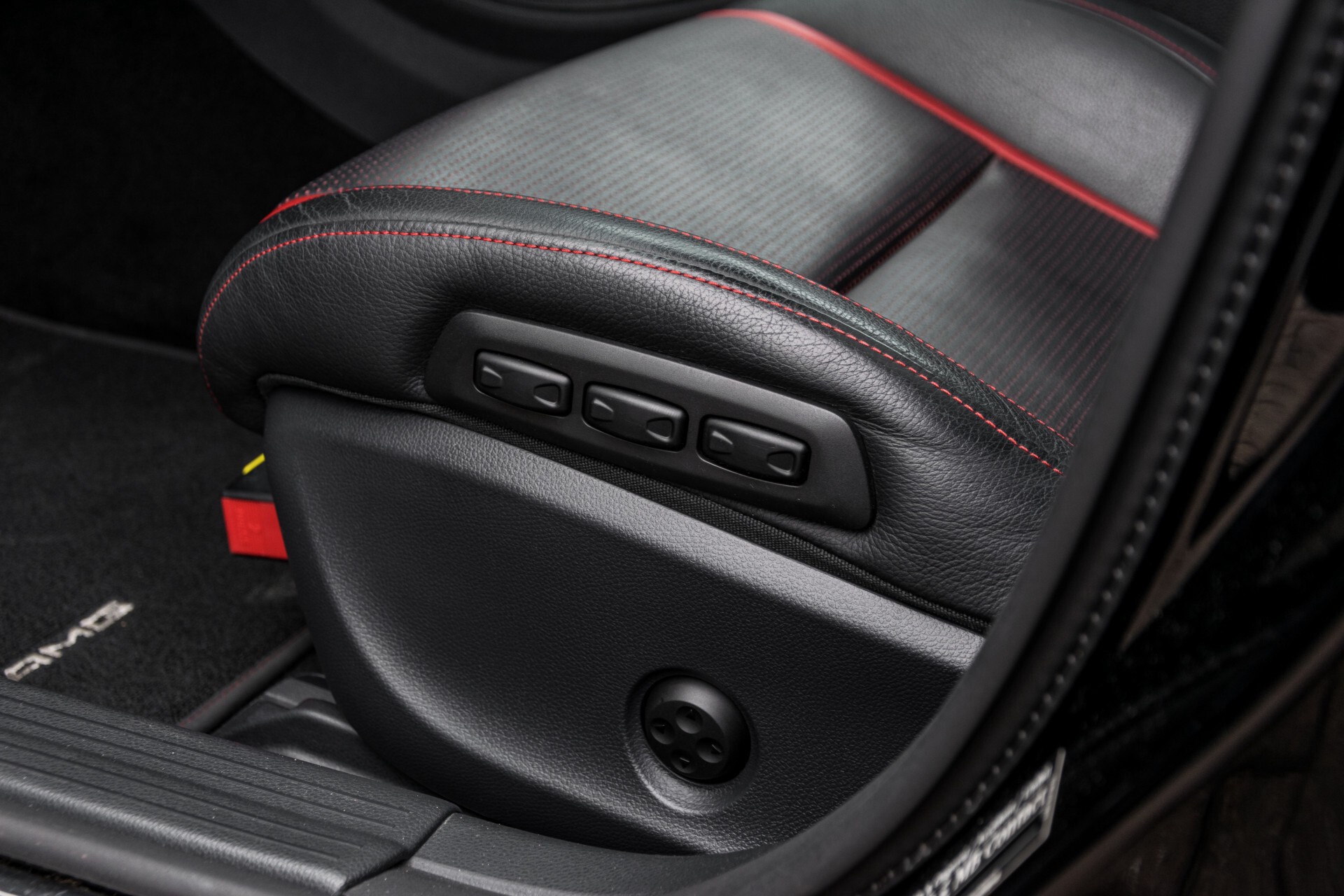 Mercedes-Benz CLA-Klasse Shooting Brake 45 AMG 4-M Performance Stoelen/Uitlaat/19" velgen/Exclusive/Panorama Aut7 Foto 31