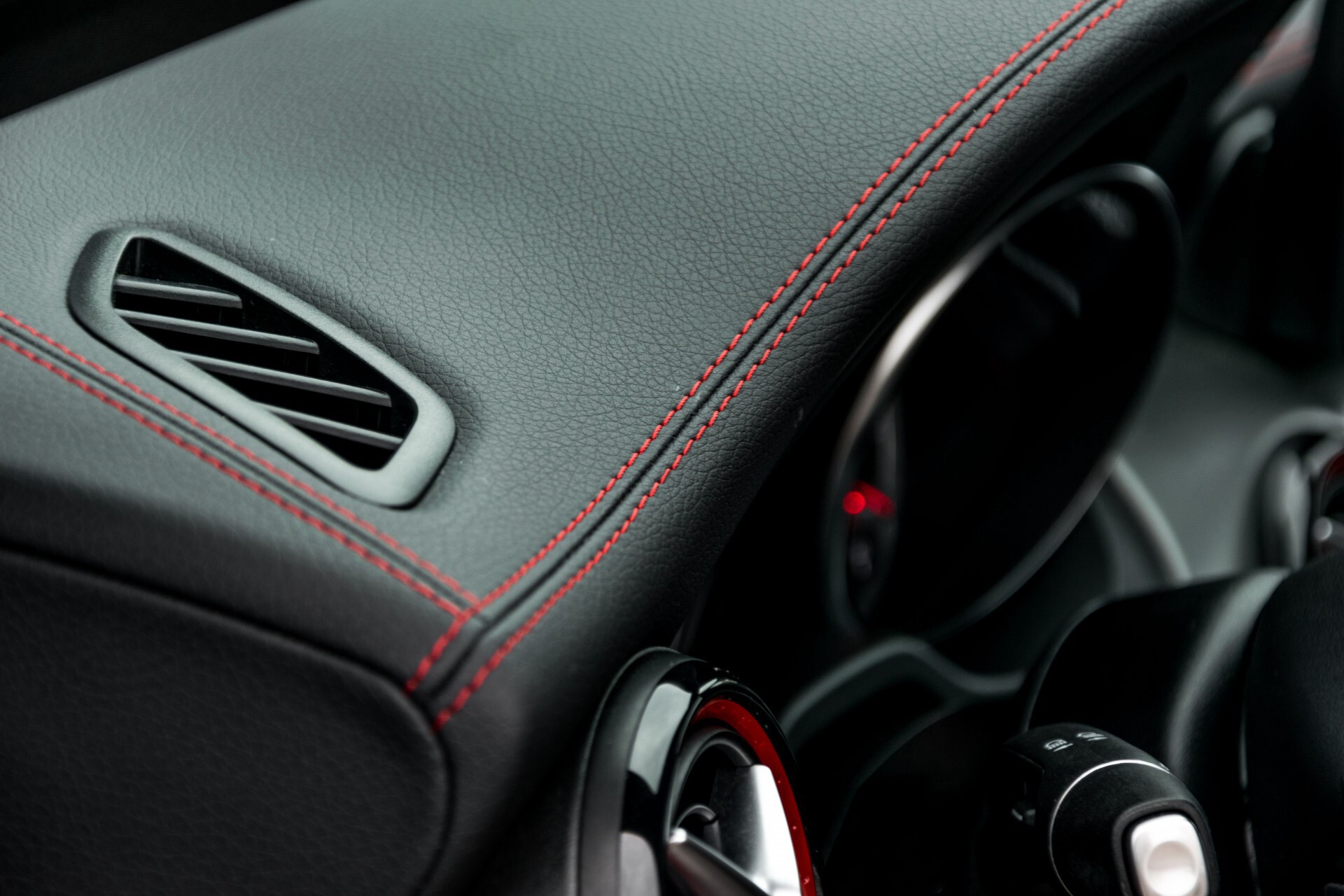 Mercedes-Benz CLA-Klasse Shooting Brake 45 AMG 4-M Performance Stoelen/Uitlaat/19" velgen/Exclusive/Panorama Aut7 Foto 46