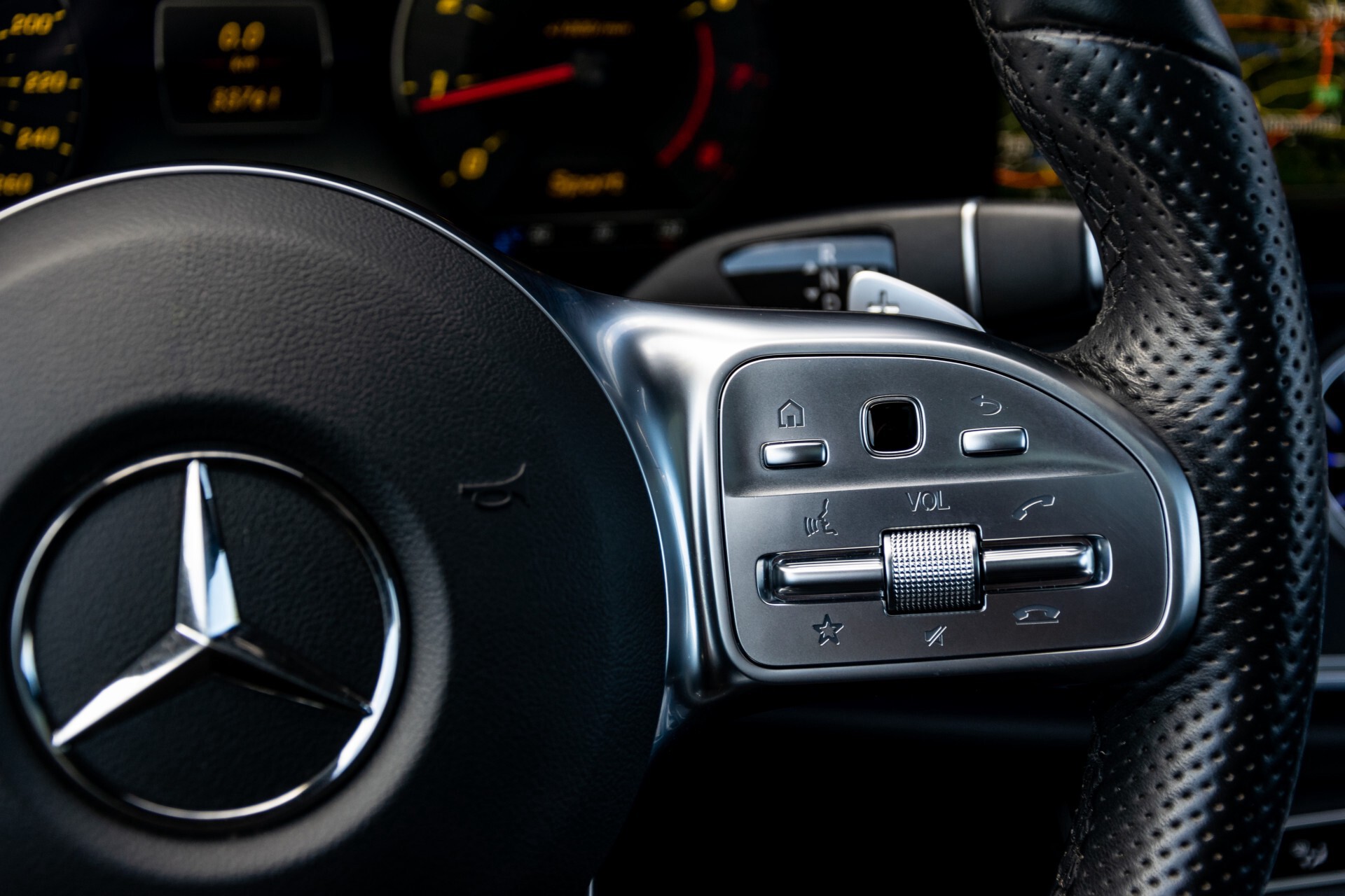 Mercedes-Benz E-Klasse Coupé 300 AMG Panorama/Rij-assist/Keyless/Massage/Memory/HUD/Standkachel/Night Aut9 Foto 16