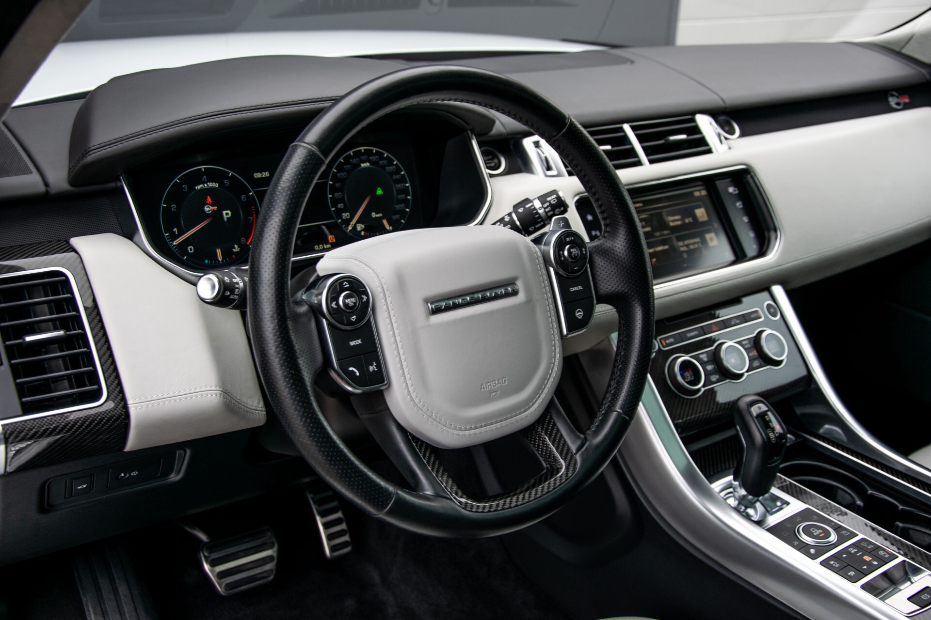 Land Rover Range Rover Sport SVR 5.0 V8 Supercharged Carbon/Edition/ACC/Keyless/Panorama/Meridian/New Service Aut8 Foto 17