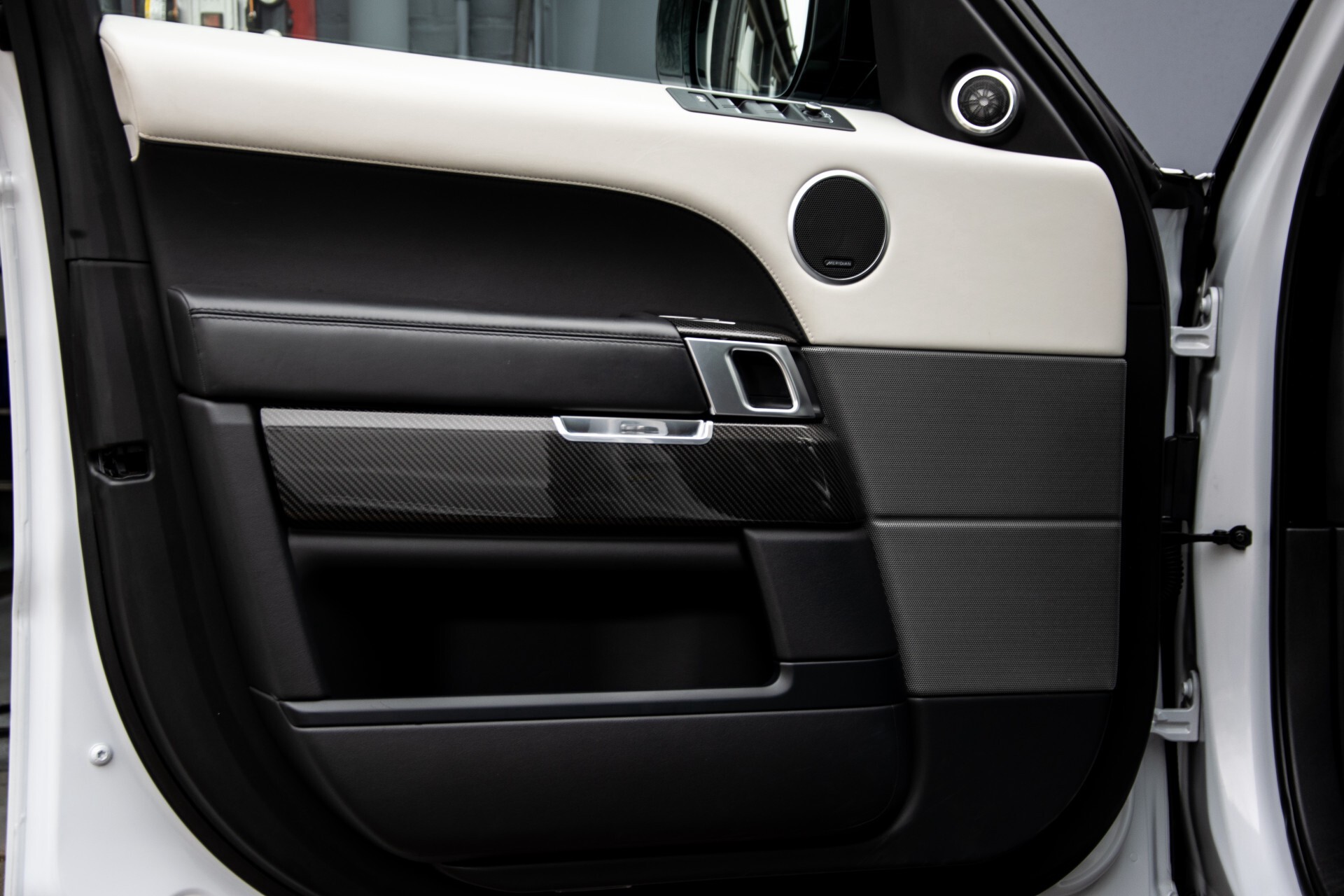 Land Rover Range Rover Sport SVR 5.0 V8 Supercharged Carbon/Edition/ACC/Keyless/Panorama/Meridian/New Service Aut8 Foto 21