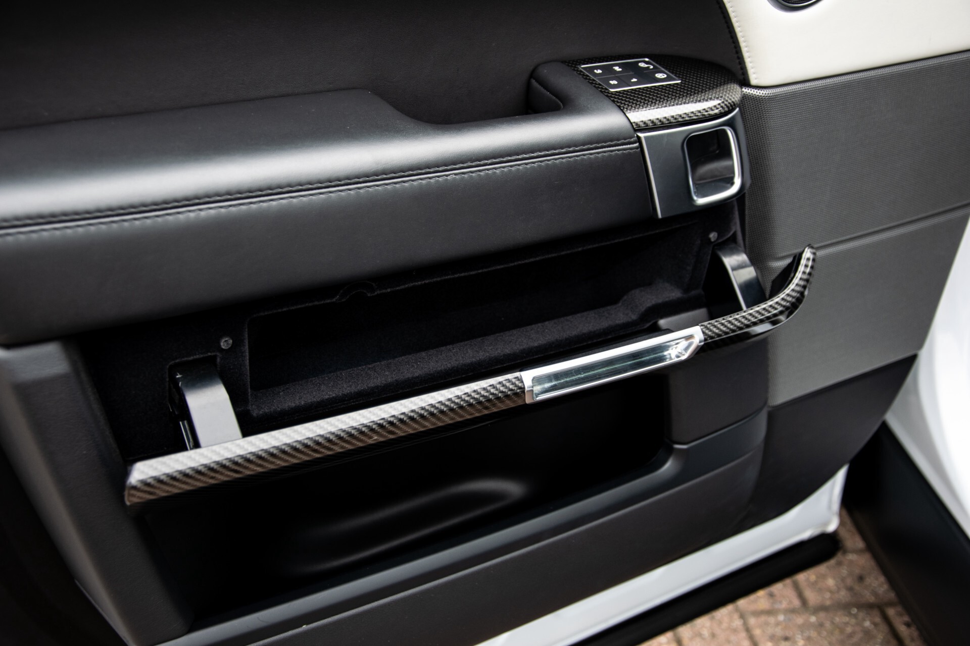 Land Rover Range Rover Sport SVR 5.0 V8 Supercharged Carbon/Edition/ACC/Keyless/Panorama/Meridian/New Service Aut8 Foto 23