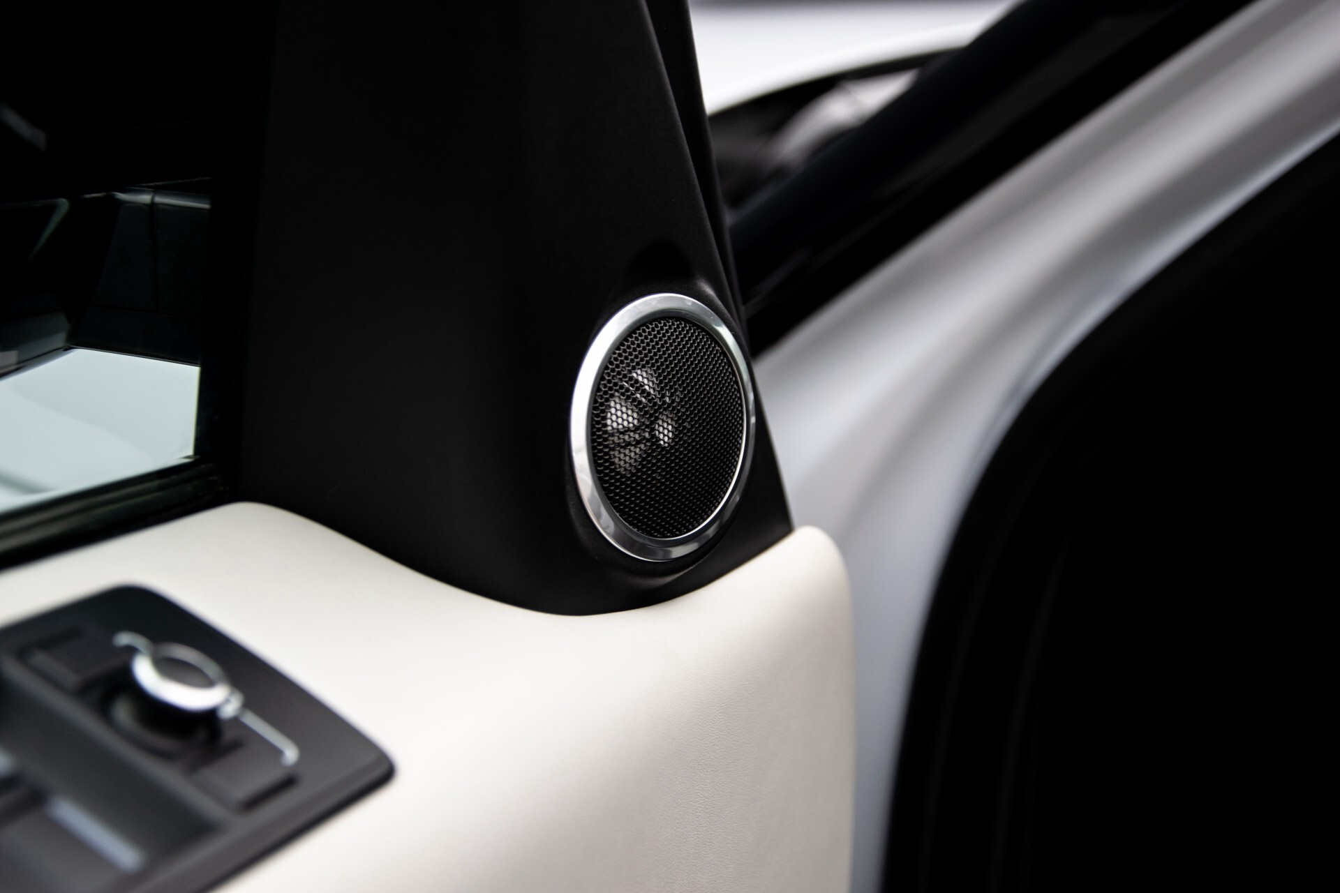 Land Rover Range Rover Sport SVR 5.0 V8 Supercharged Carbon/Edition/ACC/Keyless/Panorama/Meridian/New Service Aut8 Foto 29