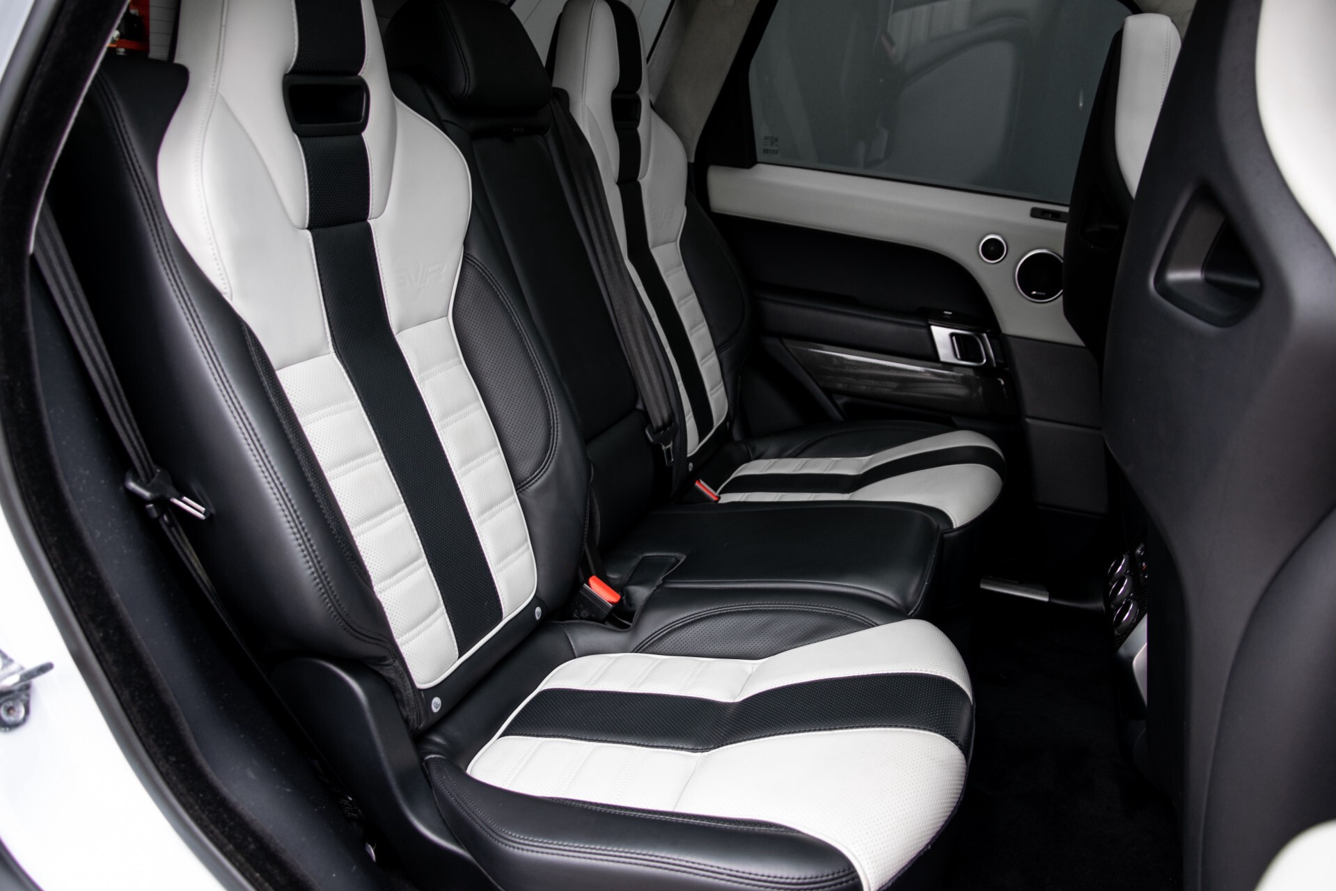 Land Rover Range Rover Sport SVR 5.0 V8 Supercharged Carbon/Edition/ACC/Keyless/Panorama/Meridian/New Service Aut8 Foto 4