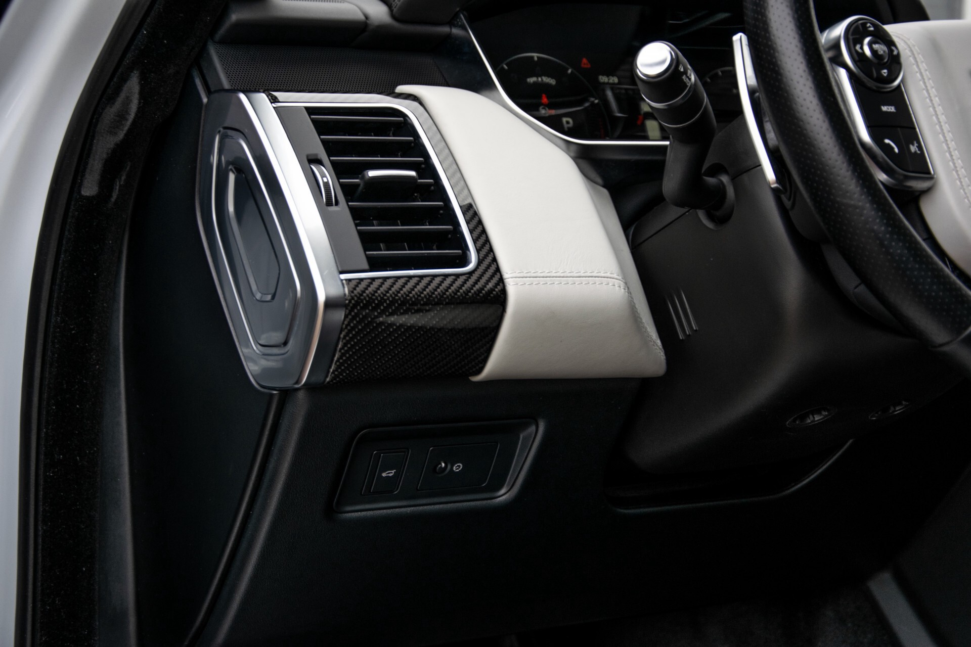 Land Rover Range Rover Sport SVR 5.0 V8 Supercharged Carbon/Edition/ACC/Keyless/Panorama/Meridian/New Service Aut8 Foto 41