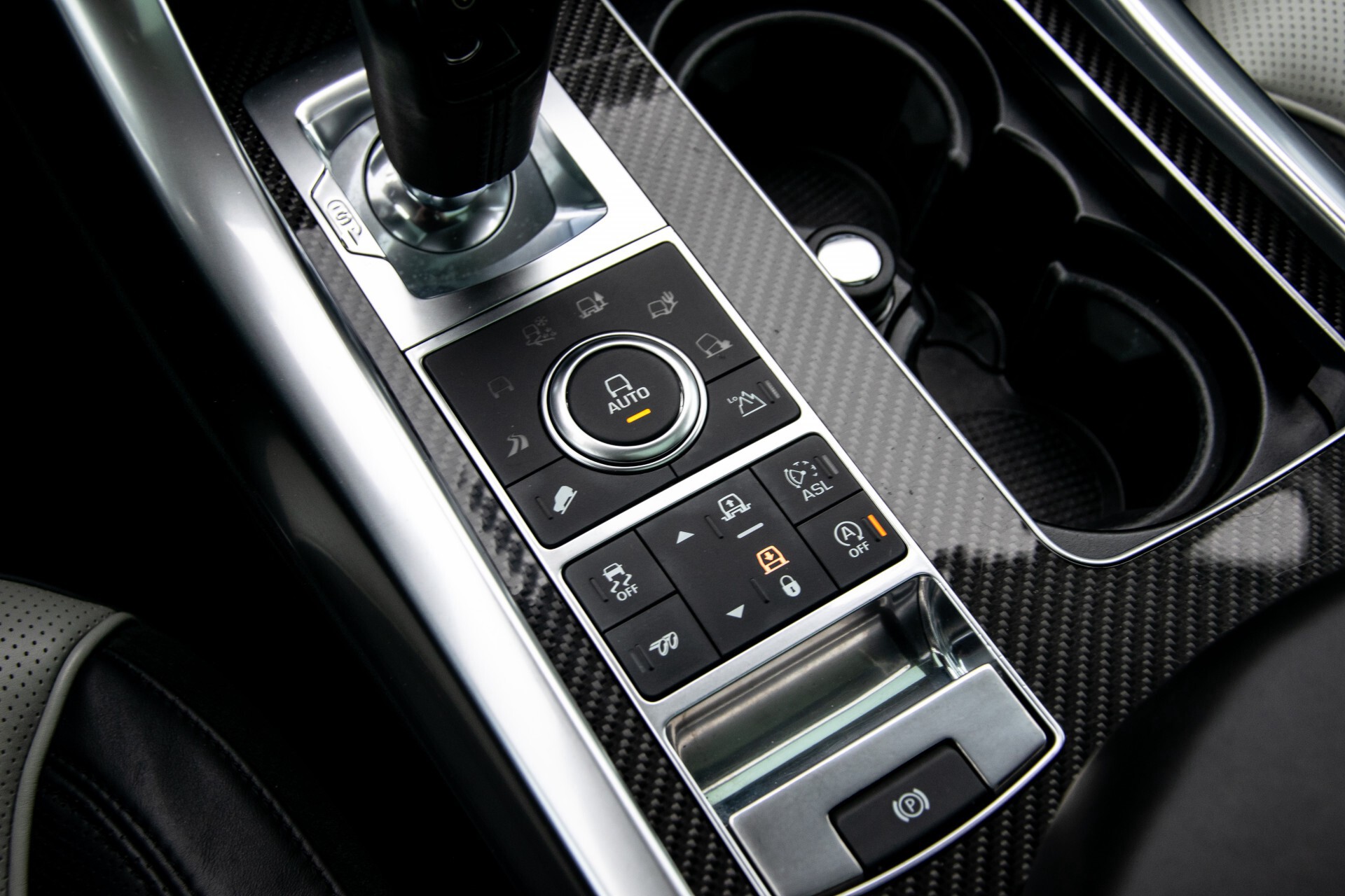 Land Rover Range Rover Sport SVR 5.0 V8 Supercharged Carbon/Edition/ACC/Keyless/Panorama/Meridian/New Service Aut8 Foto 43