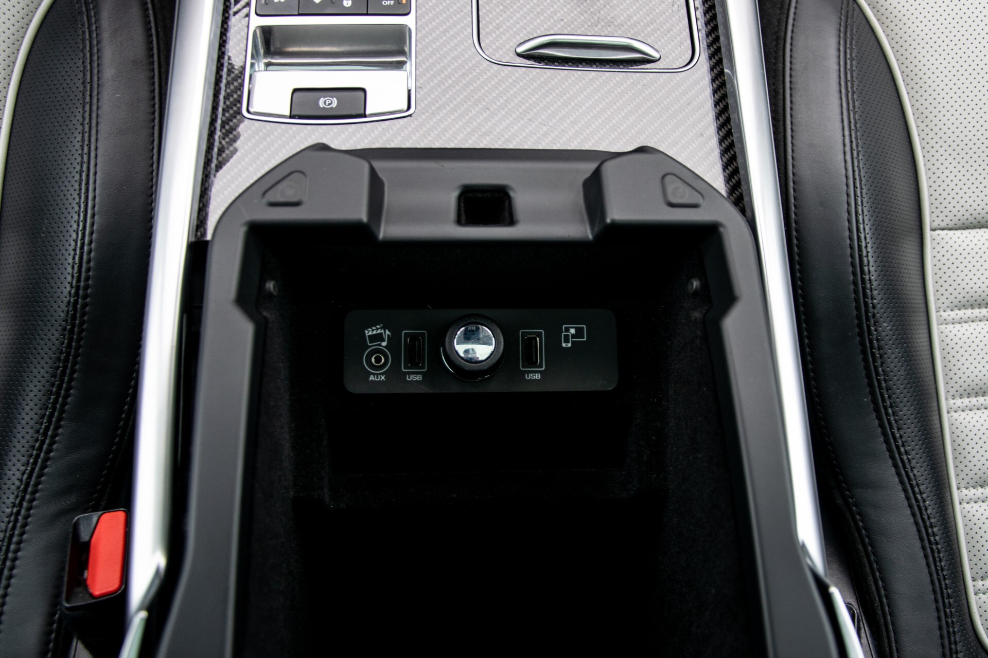 Land Rover Range Rover Sport SVR 5.0 V8 Supercharged Carbon/Edition/ACC/Keyless/Panorama/Meridian/New Service Aut8 Foto 55