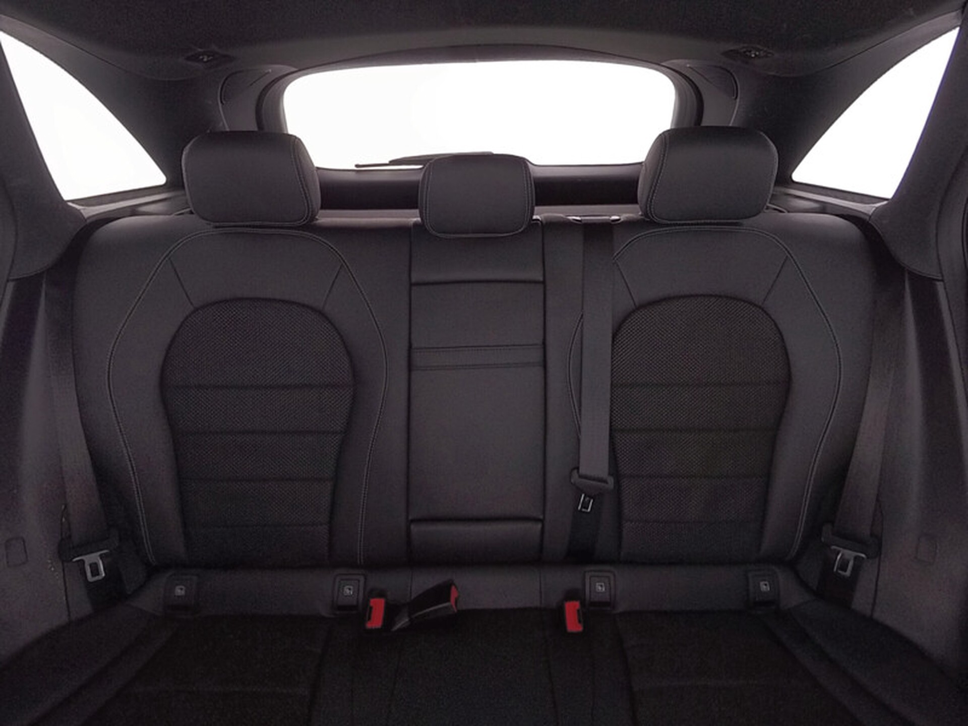 Mercedes-Benz GLC 300e 4-M Rij-assistentie Plus/Panorama/Night/Trekhaak/Infotainment/Treeplanken Aut9 Foto 4