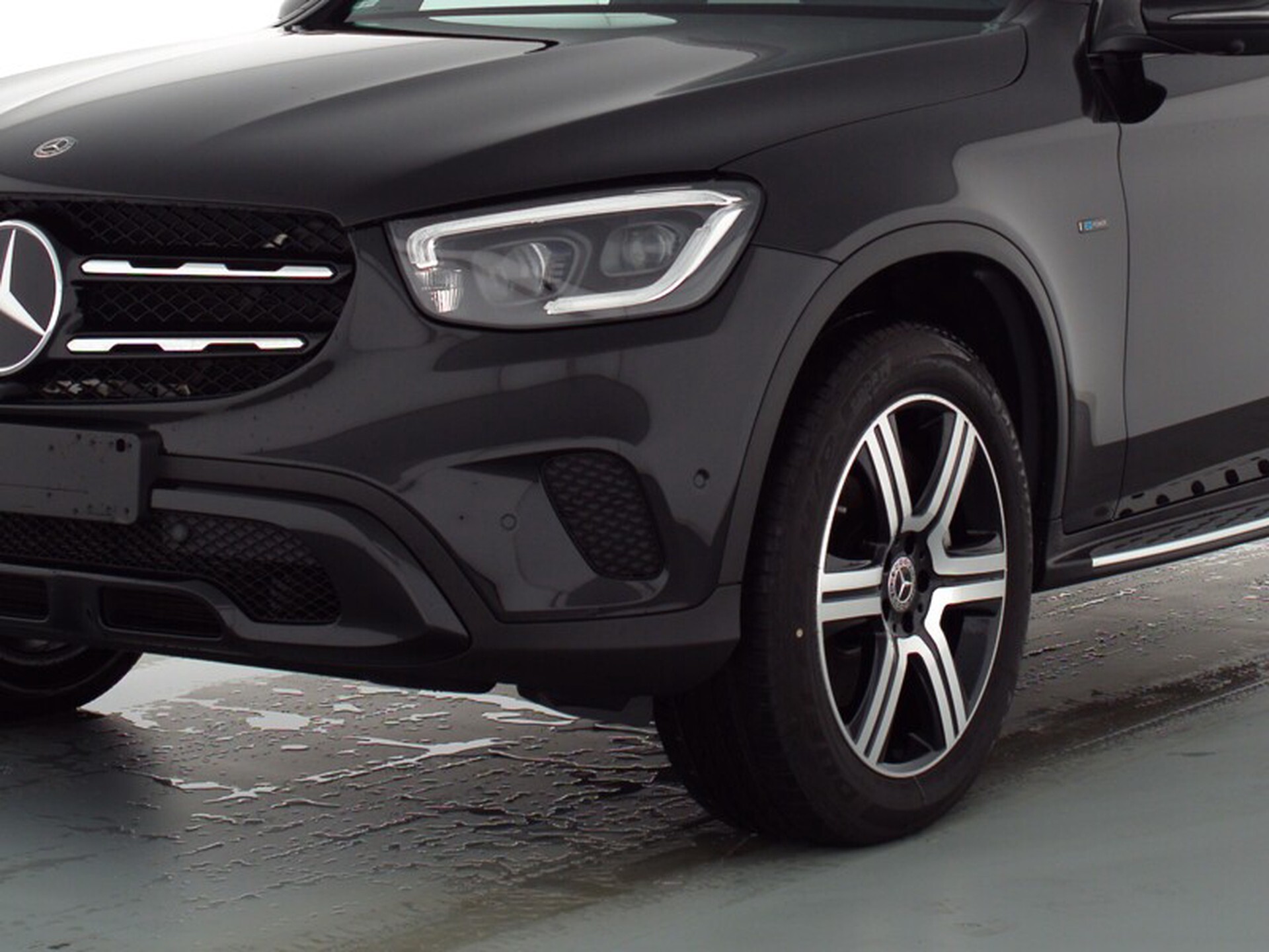 Mercedes-Benz GLC 300e 4-M Rij-assistentie Plus/Panorama/Night/Trekhaak/Infotainment/Treeplanken Aut9 Foto 8