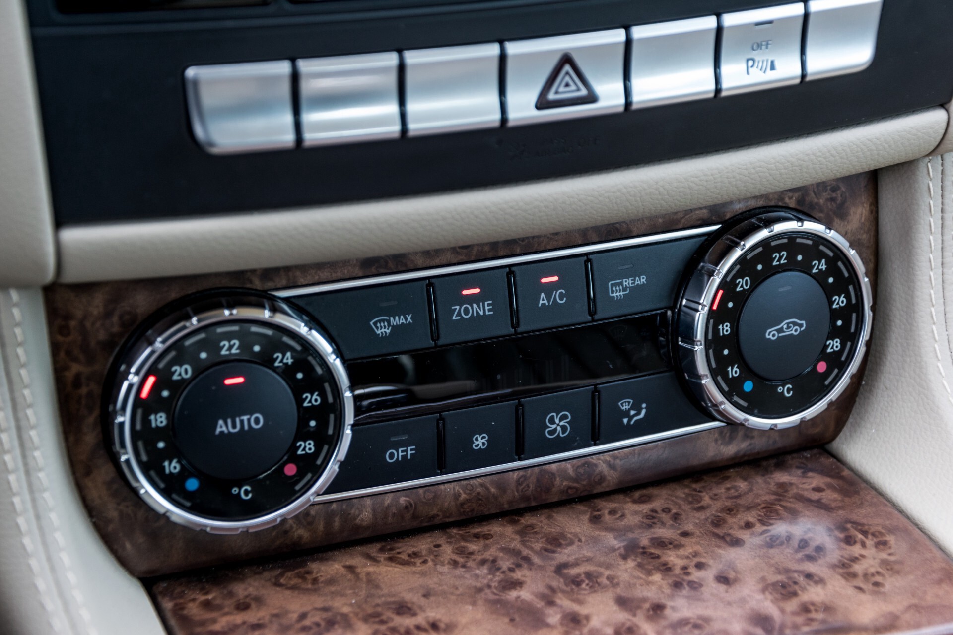 Mercedes-Benz CLS-Klasse 350 Cdi Luchtvering/Distronic/Nachtzicht/AMG/Comand/ILS Aut7 Foto 31