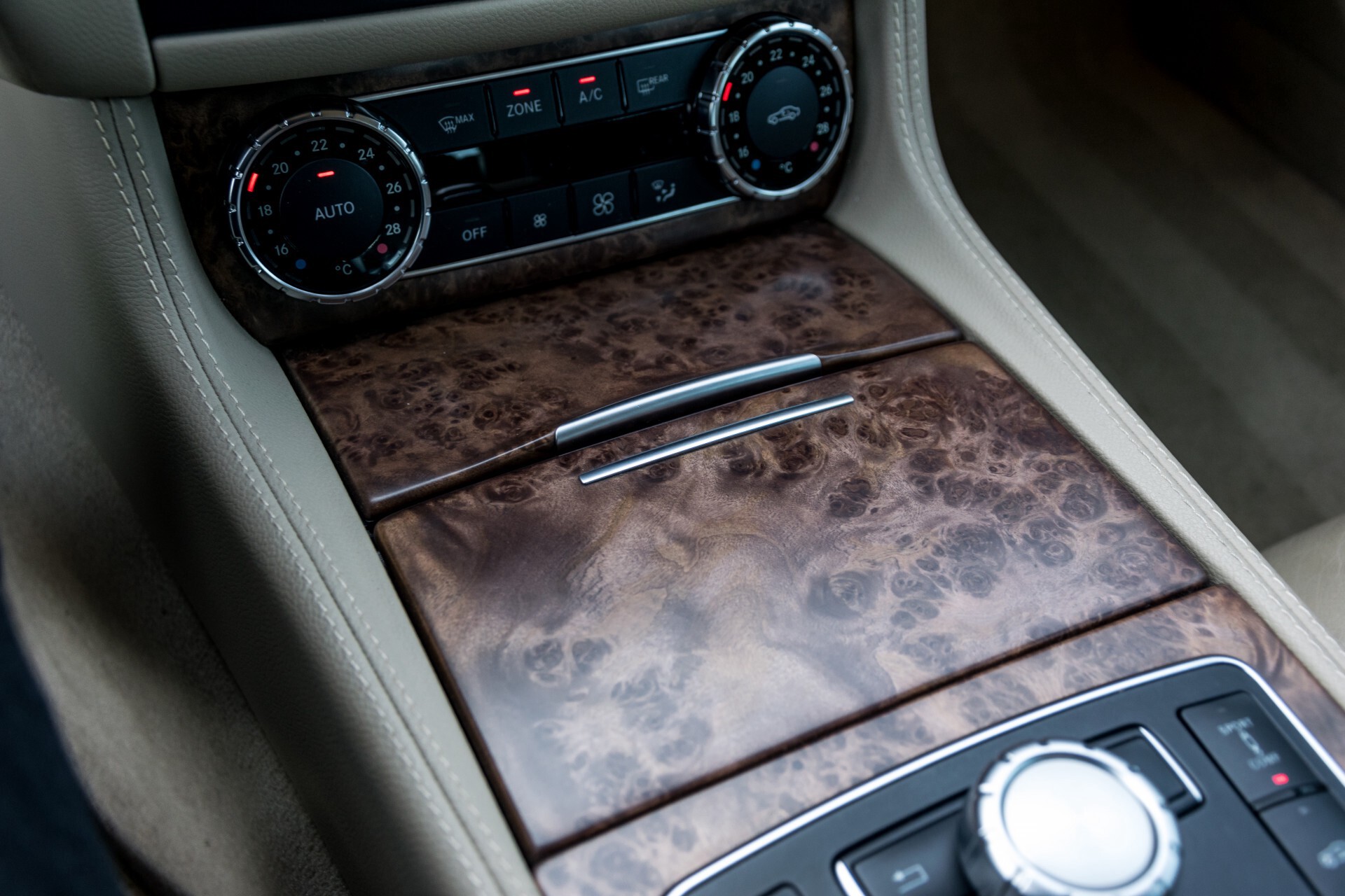 Mercedes-Benz CLS-Klasse 350 Cdi Luchtvering/Distronic/Nachtzicht/AMG/Comand/ILS Aut7 Foto 32