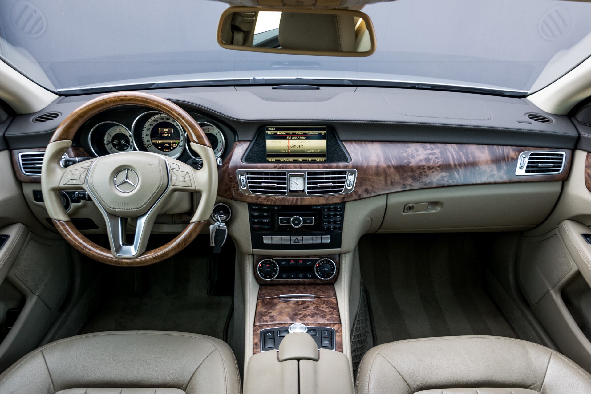 Mercedes-Benz CLS-Klasse 350 Cdi Luchtvering/Distronic/Nachtzicht/AMG/Comand/ILS Aut7 Foto 9