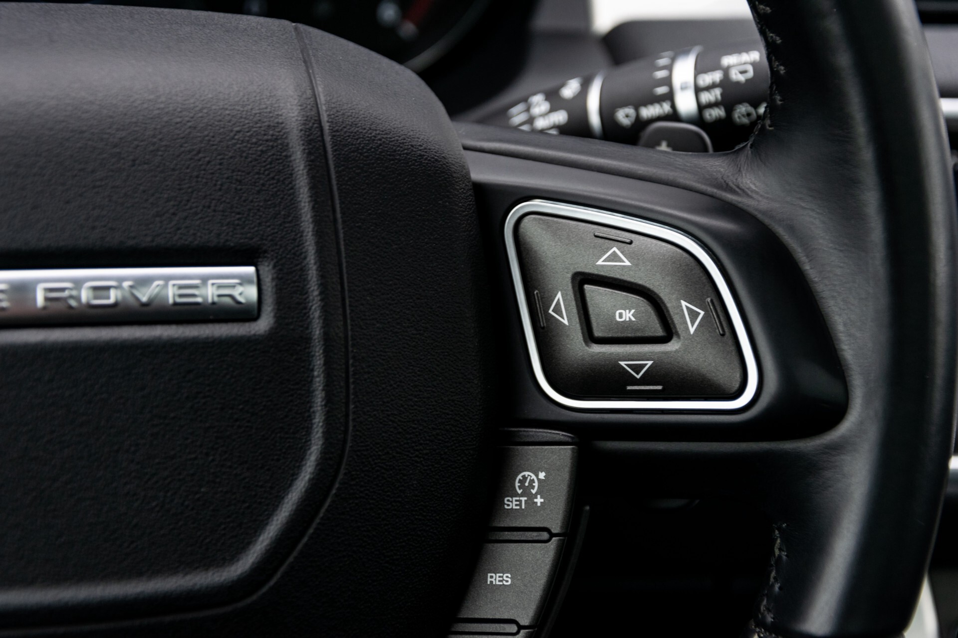Land Rover Range Rover Evoque 2.0 TD4 SE Dynamic Blackline Panorama Camera Aut9 Foto 18