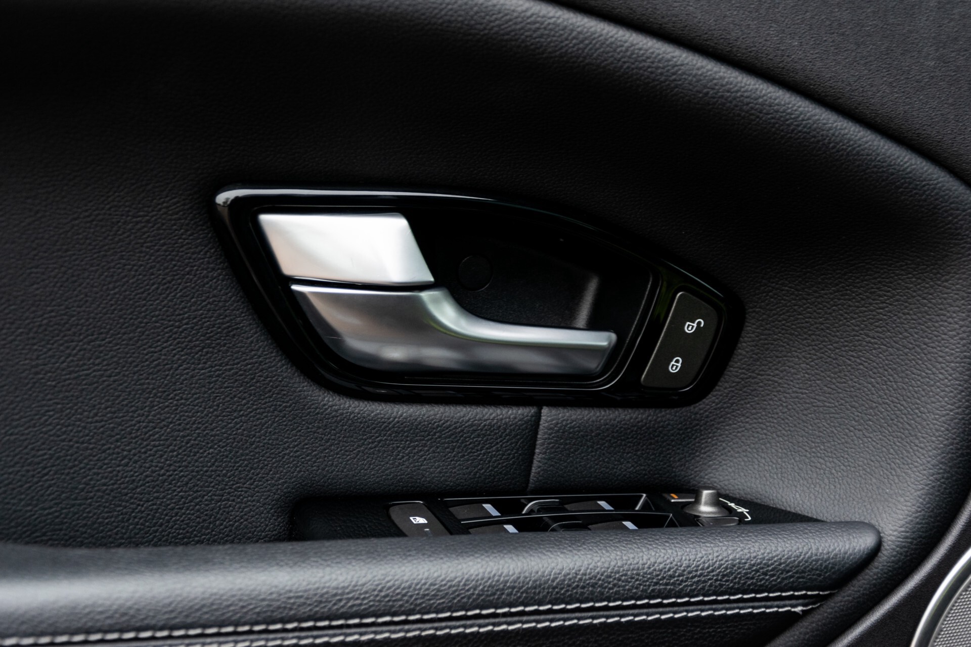 Land Rover Range Rover Evoque 2.0 TD4 SE Dynamic Blackline Panorama Camera Aut9 Foto 37