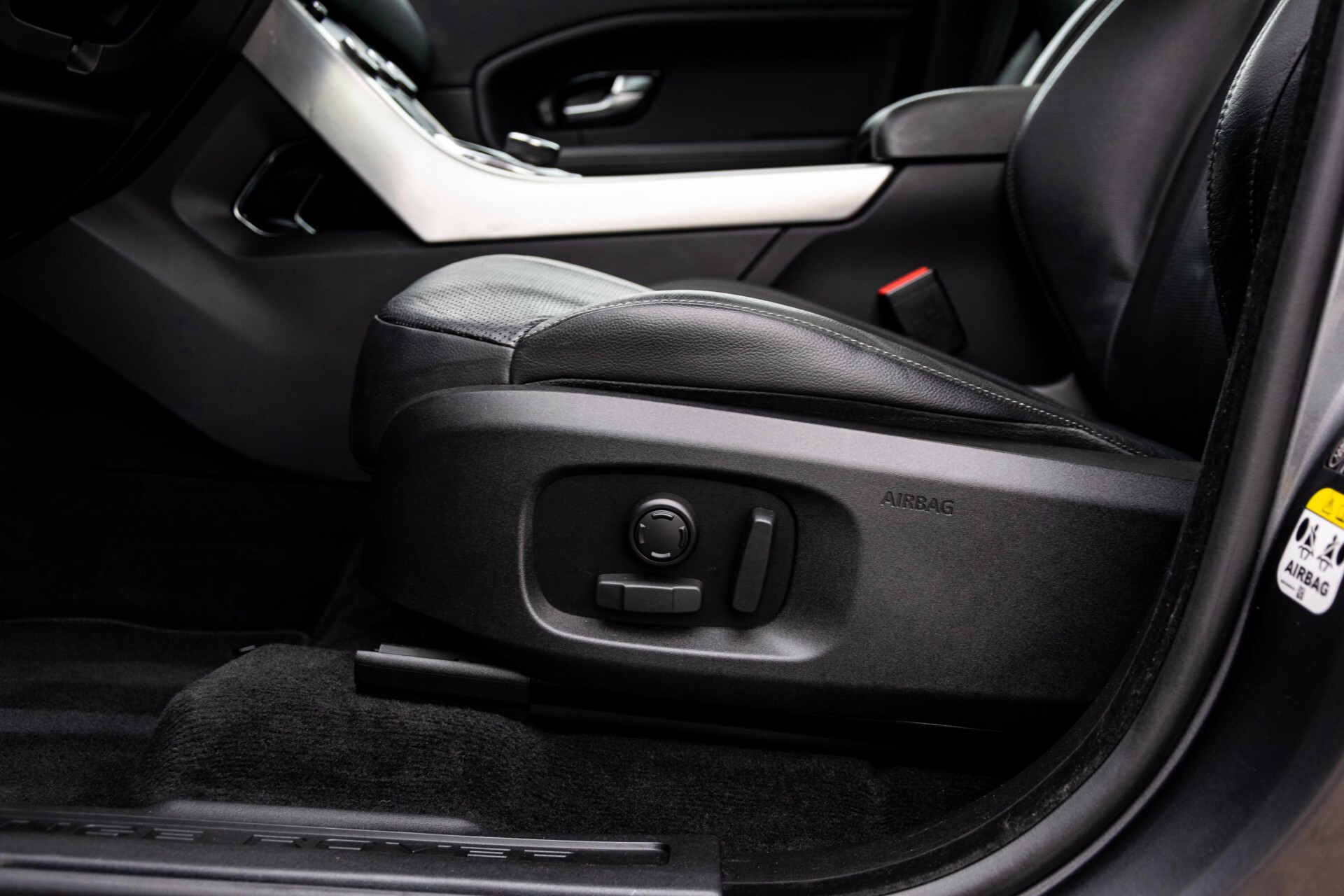 Land Rover Range Rover Evoque 2.0 TD4 SE Dynamic Blackline Panorama Camera Aut9 Foto 40