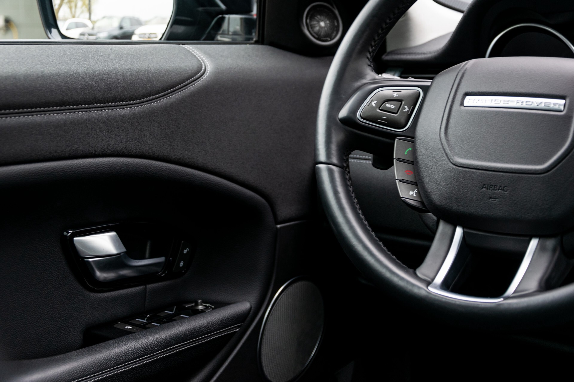 Land Rover Range Rover Evoque 2.0 TD4 SE Dynamic Blackline Panorama Camera Aut9 Foto 46