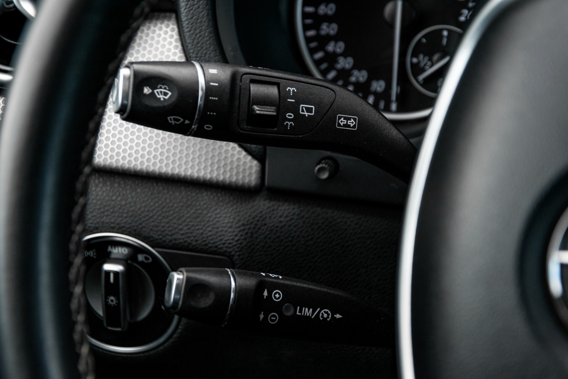 Mercedes-Benz B-Klasse 250 Sport Panorama/Comand/Bi-xenon/Night/Verw-stln Aut7 Foto 10