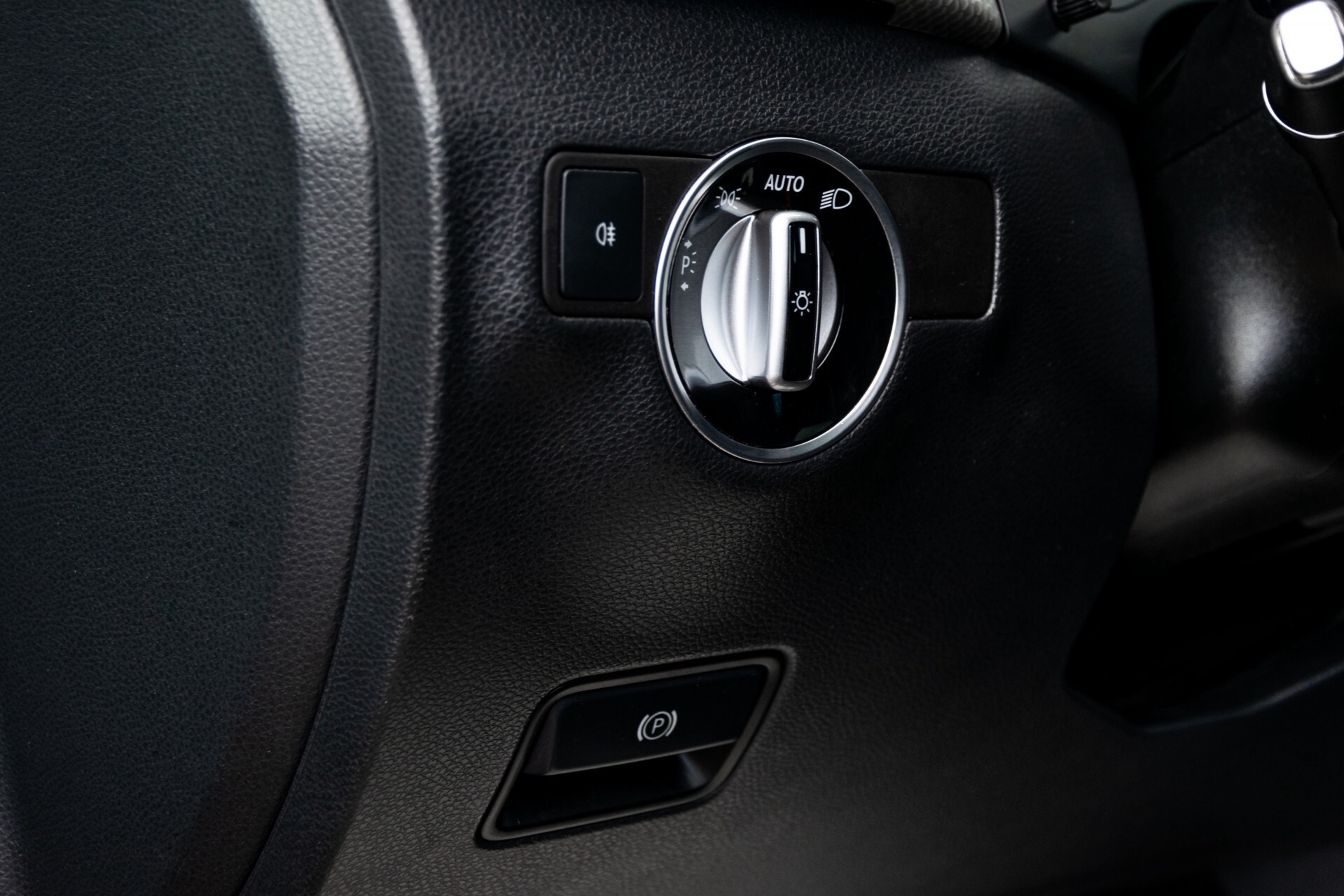 Mercedes-Benz B-Klasse 250 Sport Panorama/Comand/Bi-xenon/Night/Verw-stln Aut7 Foto 26