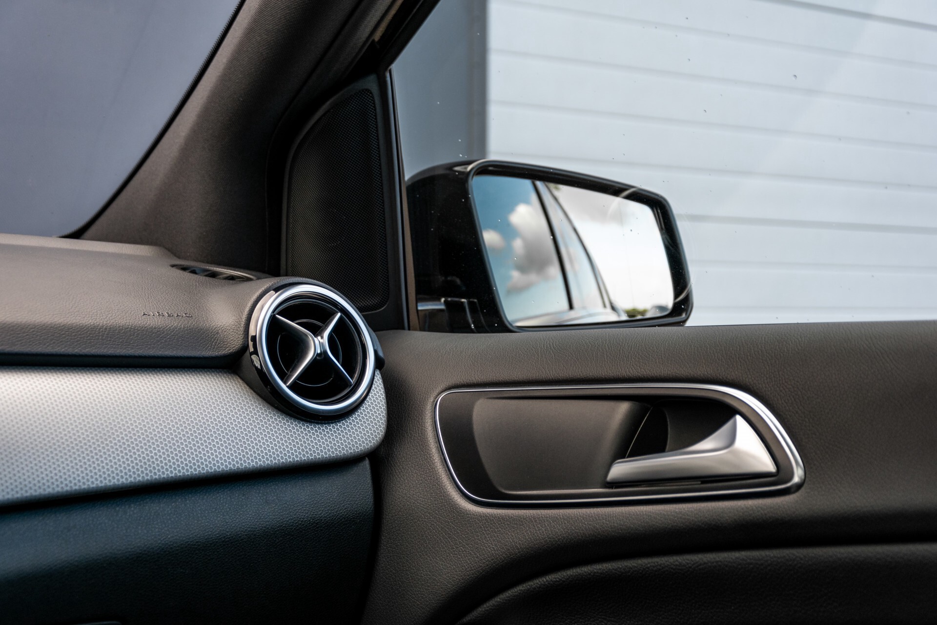 Mercedes-Benz B-Klasse 250 Sport Panorama/Comand/Bi-xenon/Night/Verw-stln Aut7 Foto 34