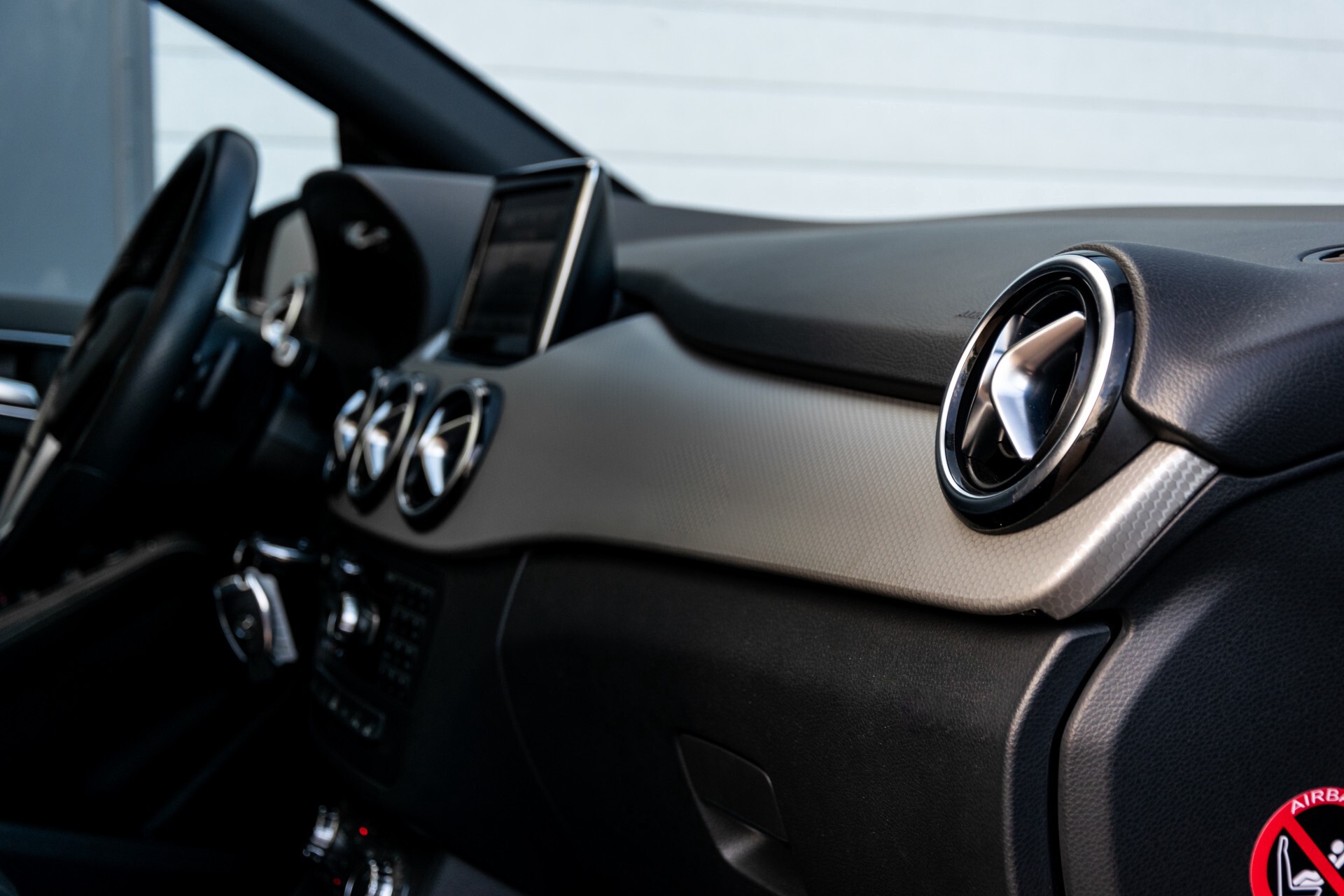 Mercedes-Benz B-Klasse 250 Sport Panorama/Comand/Bi-xenon/Night/Verw-stln Aut7 Foto 36