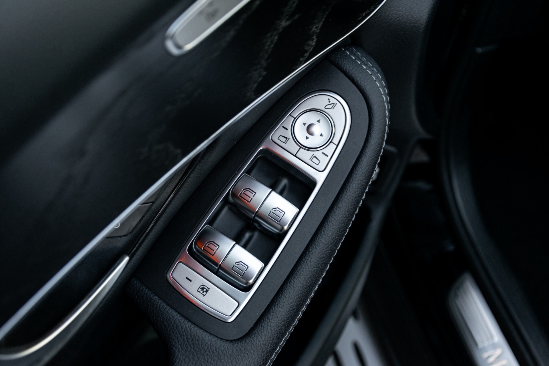 Mercedes-Benz GLC 250 d 4-M AMG Panorama/Burmester/20"/Treeplanken/Trekhaak/Camera Aut9 Foto 26