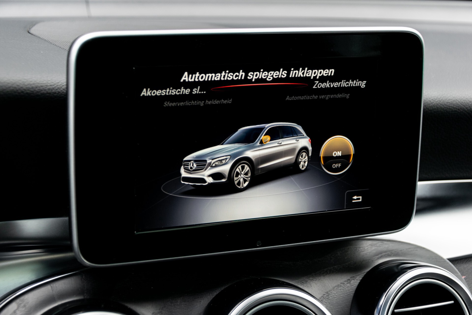 Mercedes-Benz GLC 250 d 4-M AMG Panorama/Burmester/20"/Treeplanken/Trekhaak/Camera Aut9 Foto 27