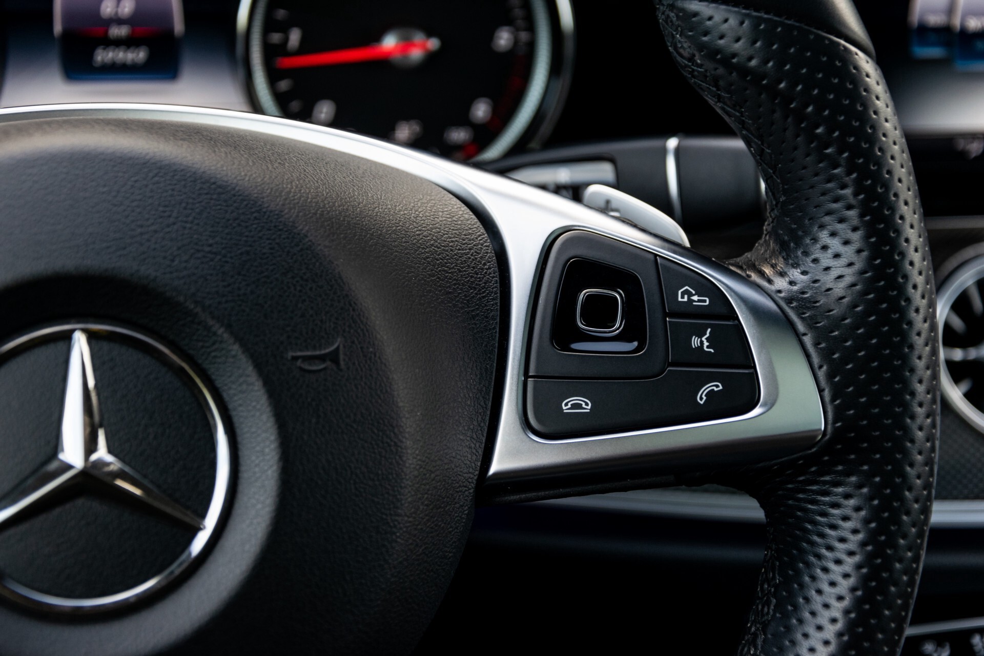 Mercedes-Benz E-Klasse Coupé 220 d AMG Night Panorama Aut9 Foto 14