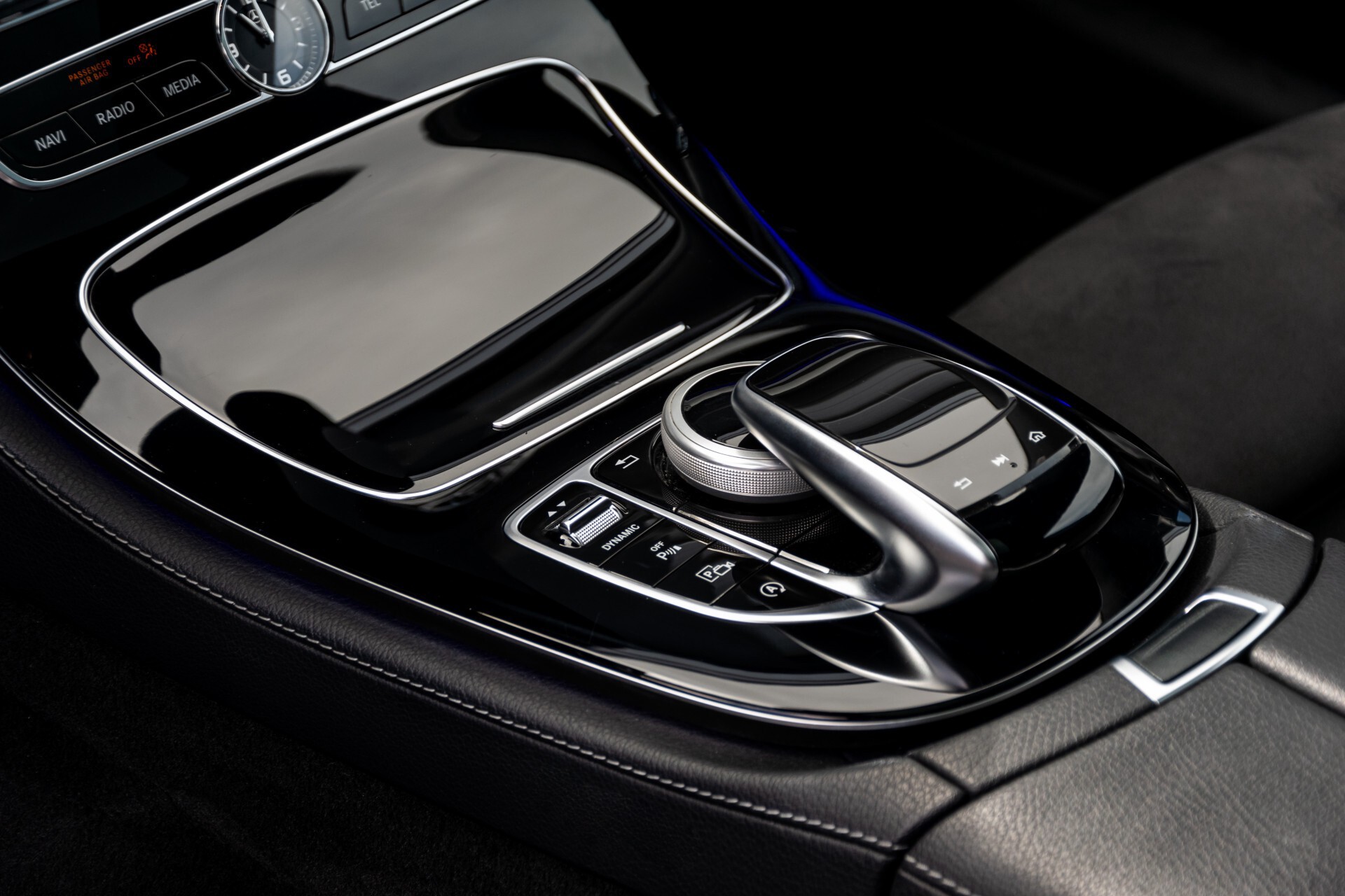 Mercedes-Benz E-Klasse Coupé 220 d AMG Night Panorama Aut9 Foto 18