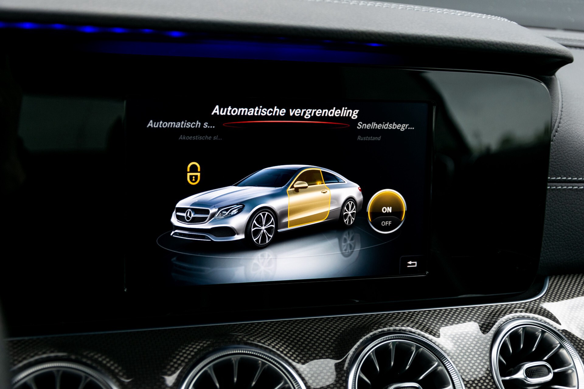 Mercedes-Benz E-Klasse Coupé 220 d AMG Night Panorama Aut9 Foto 27