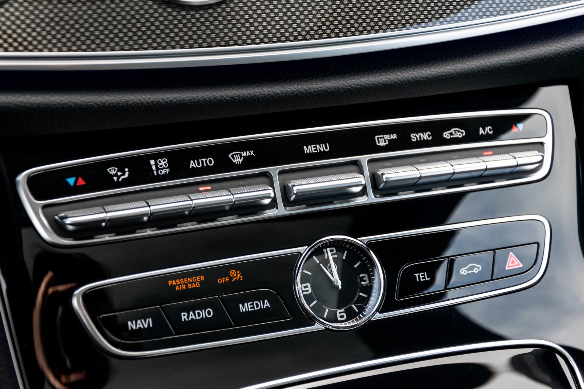 Mercedes-Benz E-Klasse Coupé 220 d AMG Night Panorama Aut9 Foto 30