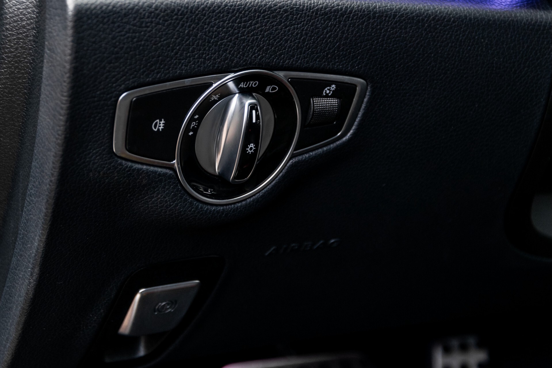 Mercedes-Benz E-Klasse Coupé 220 d AMG Night Panorama Aut9 Foto 40