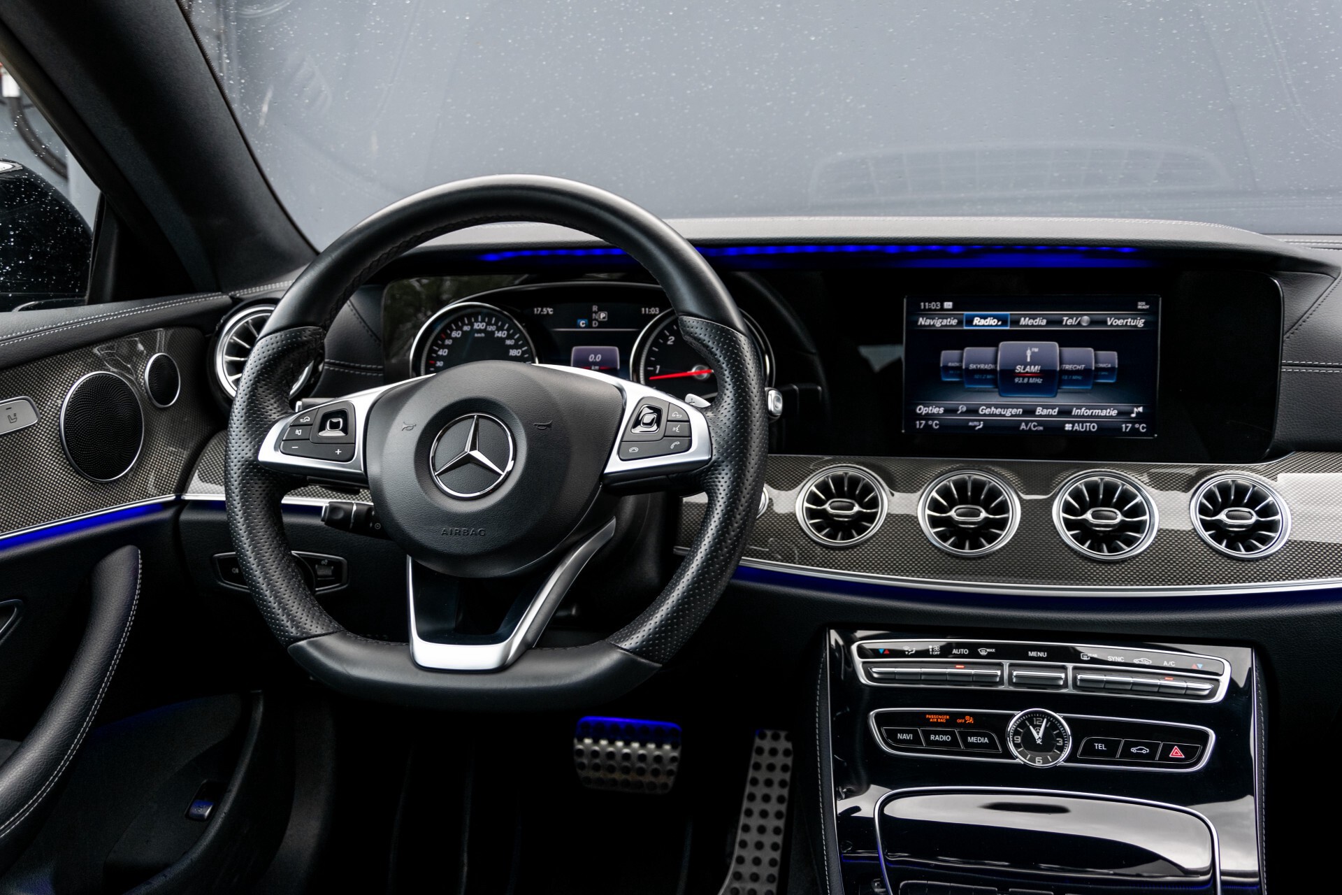 Mercedes-Benz E-Klasse Coupé 220 d AMG Night Panorama Aut9 Foto 5